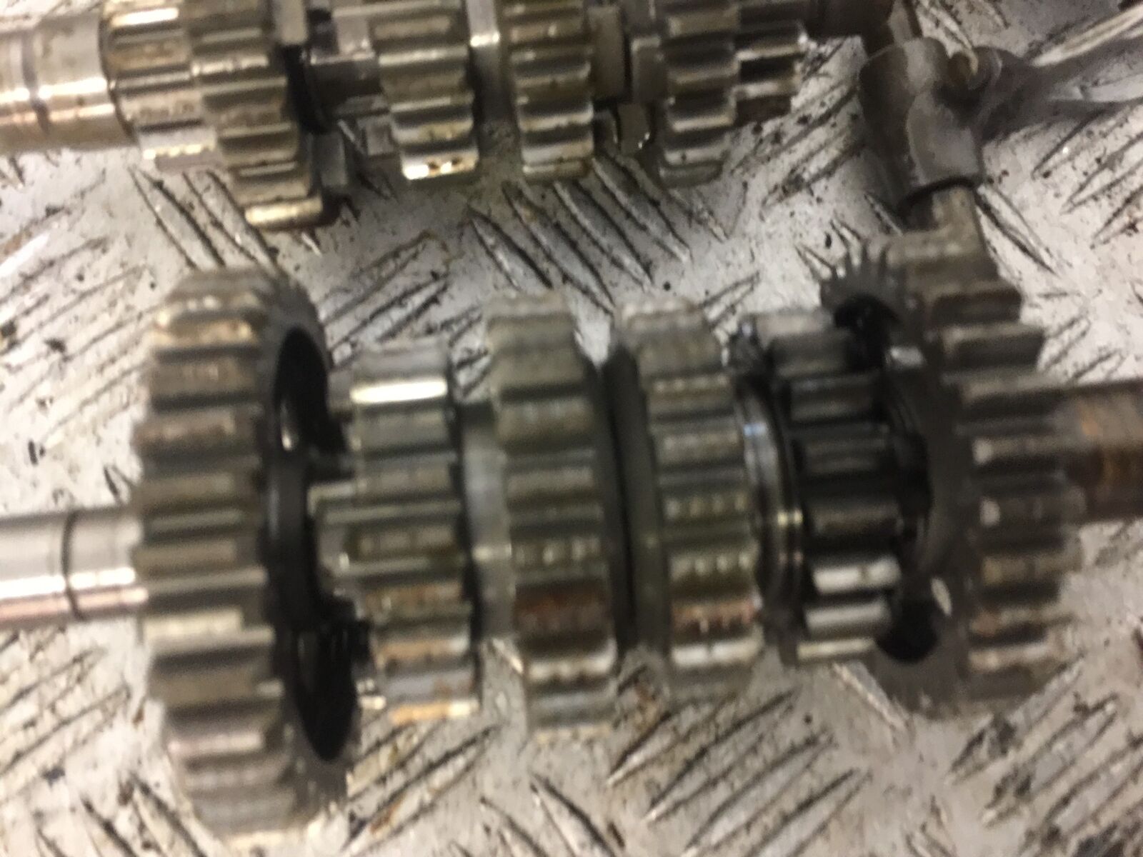 YAMAHA DTR125 DTR 125 DT125 R GEARBOX   YEAR 1992 (STOCK 712)