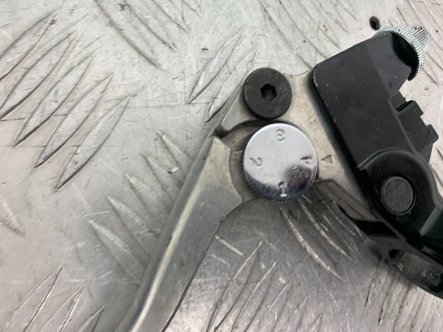 TRIUMPH 675 STREET TRIPLE RX CLUTCH LEVER AND BRRACKET   2015- 2017 (CMB1299)