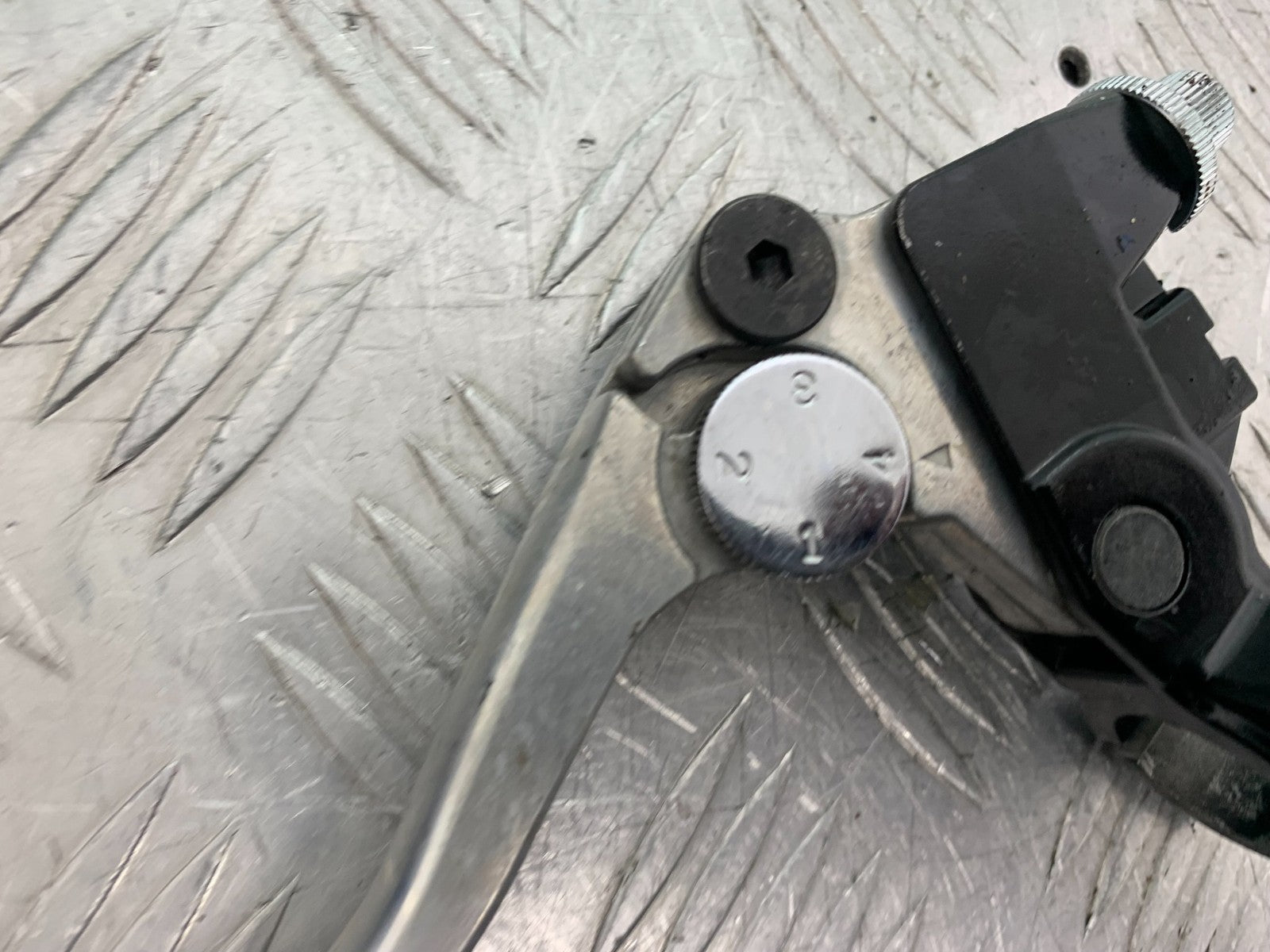 TRIUMPH 675 STREET TRIPLE RX CLUTCH LEVER AND BRRACKET   2015- 2017 (CMB1299)