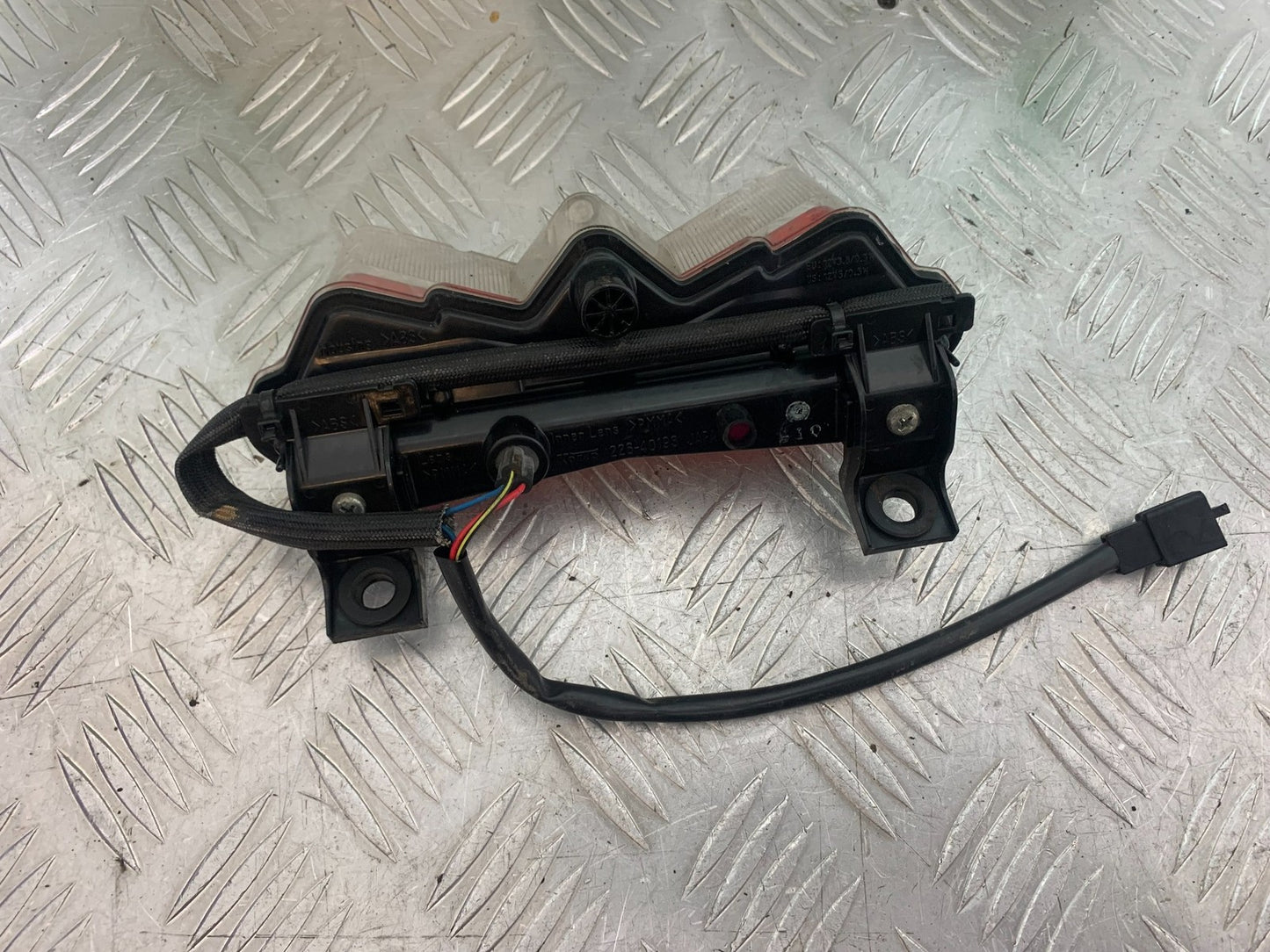 KAWASAKI Z750 Z 750 REAR LIGHT   YEAR 2004-2006  (CMB1234)