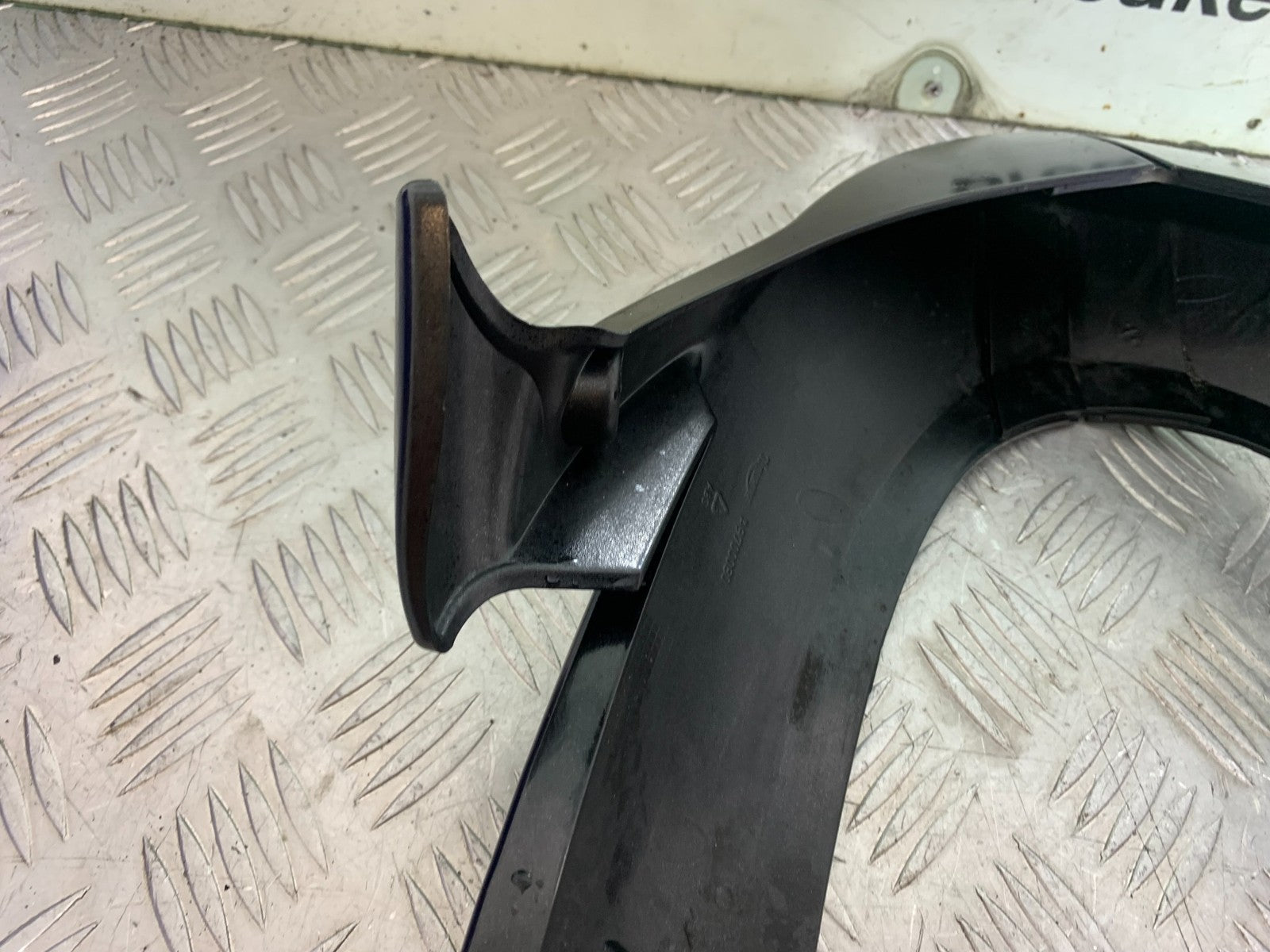 TRIUMPH SPEED TRIPLE R 1050 BELLYPAN  2009 (CMB1183)