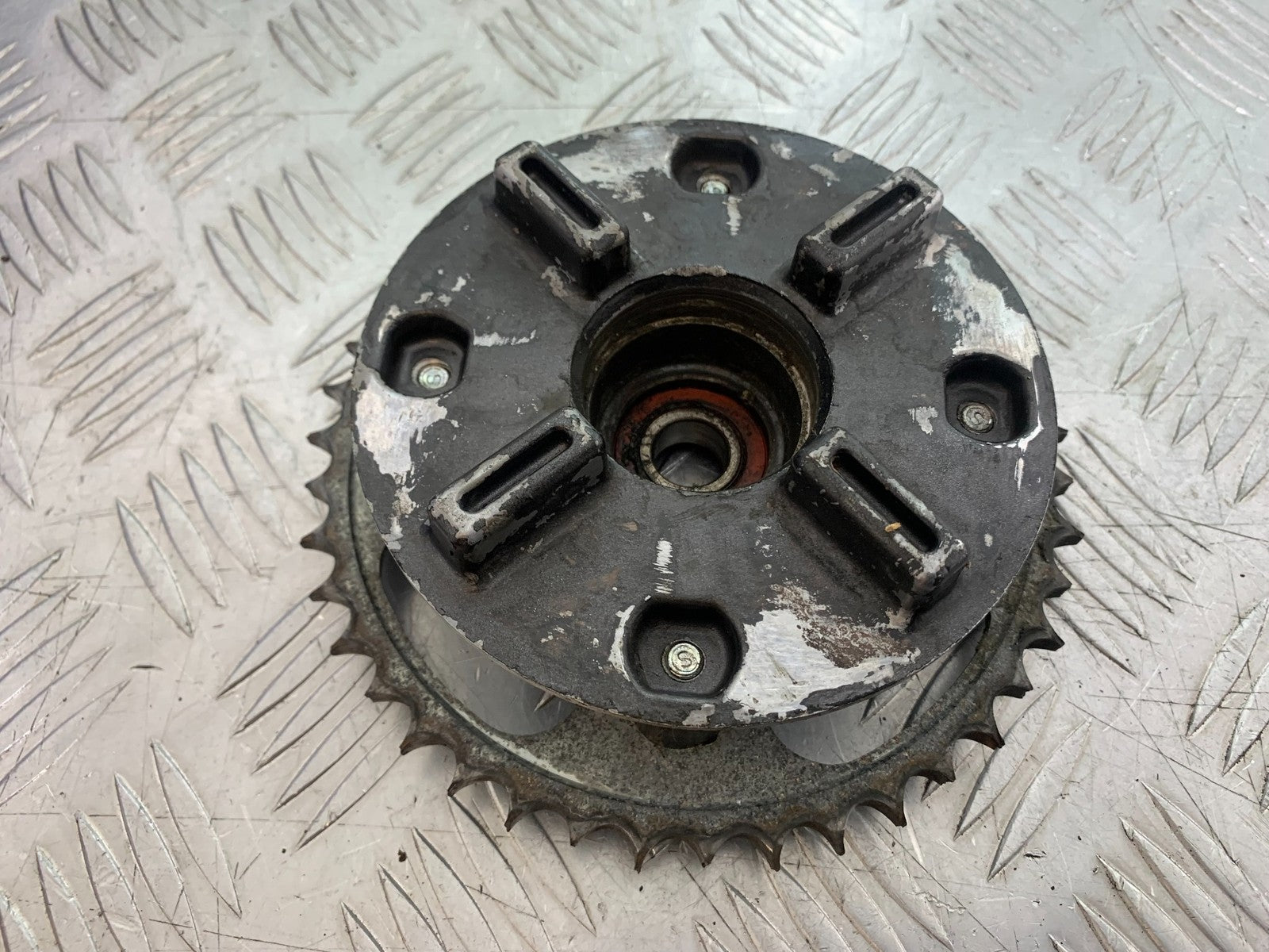 HONDA CBF125 CBF 125 SPROCKET CARRIER  YEAR 2009-14 (CMB1182)