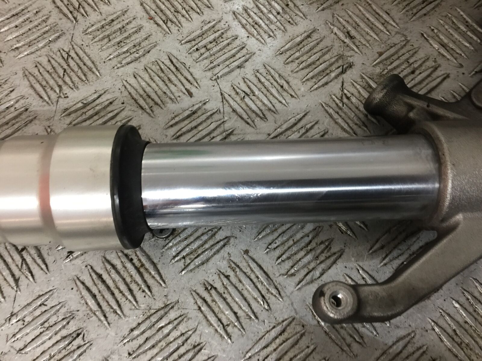 KAWASAKI Z1000 FORKS  YEAR 2007-2009 (STOCK 763)