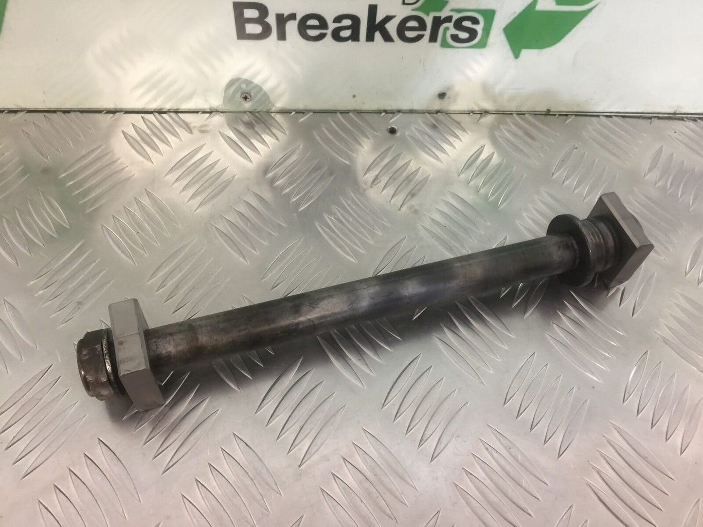HONDA CBR1000 rr FIREBLADE REAR WHEEL SPINDLE  2008-2011 (STOCK 930)