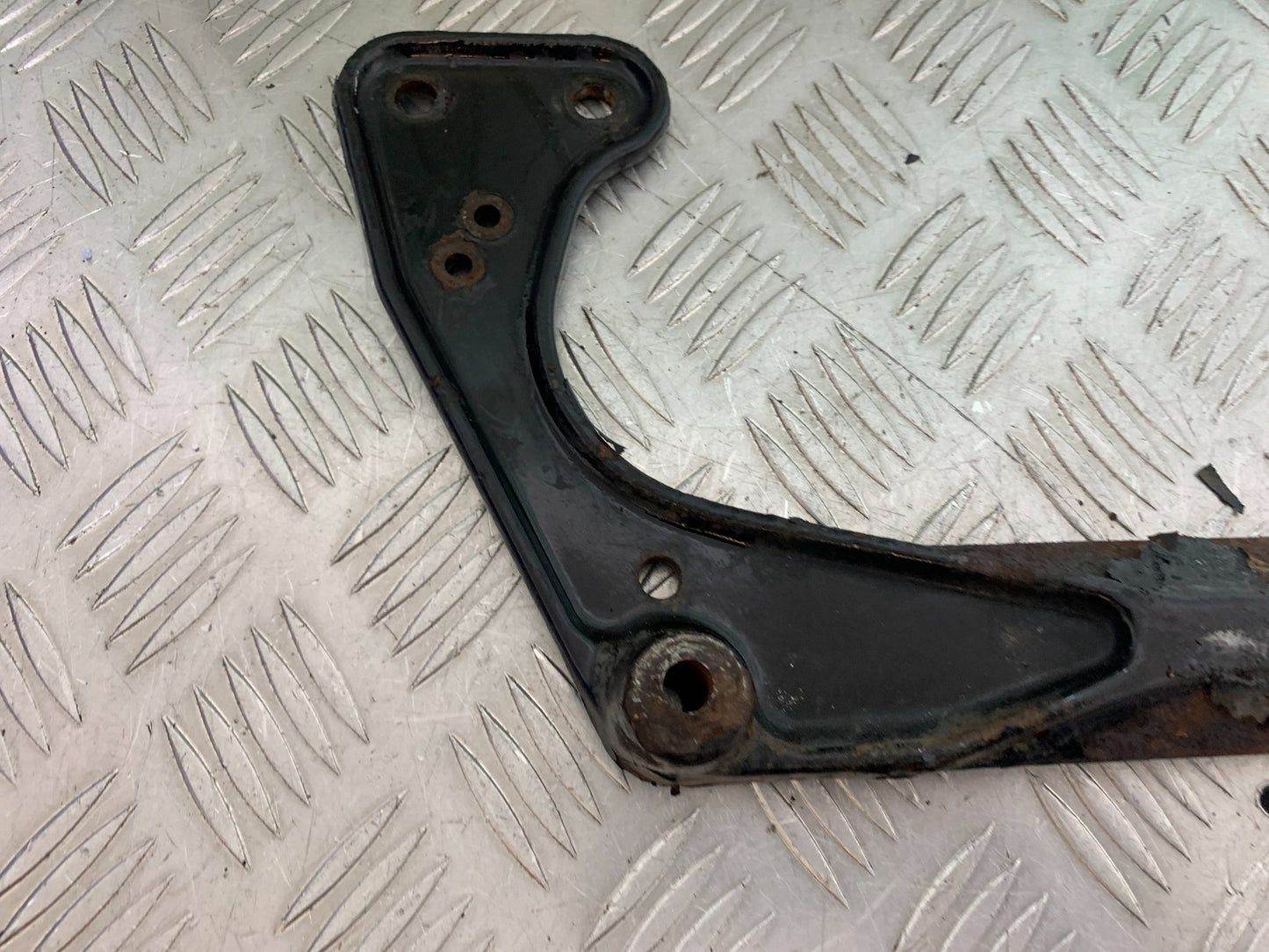 HARLEY DAVIDSON FXS BLACKLINE 1585 FRAME BRACKET  YEAR 2012 (CMB1147)