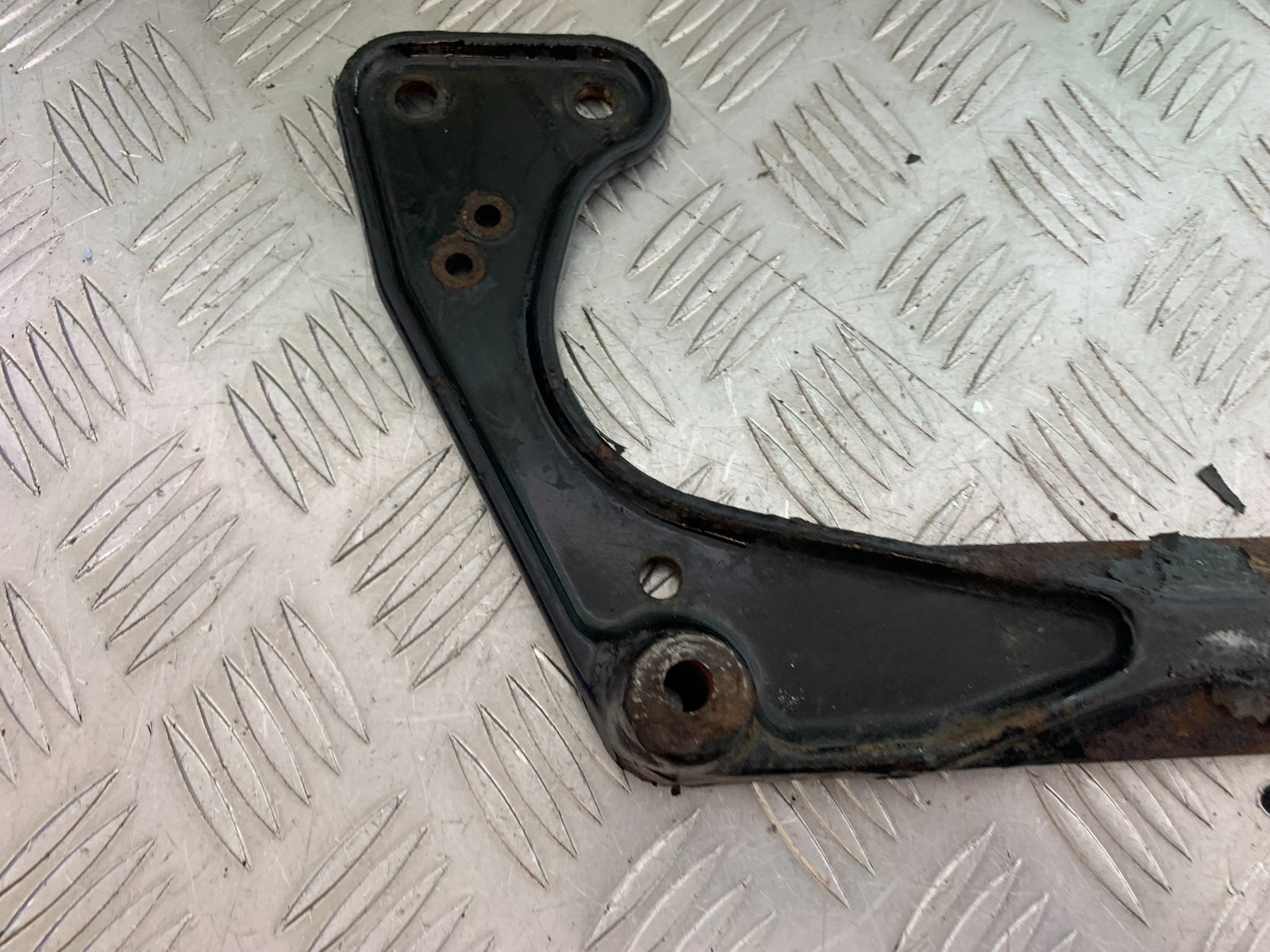 HARLEY DAVIDSON FXS BLACKLINE 1585 FRAME BRACKET  YEAR 2012 (CMB1147)