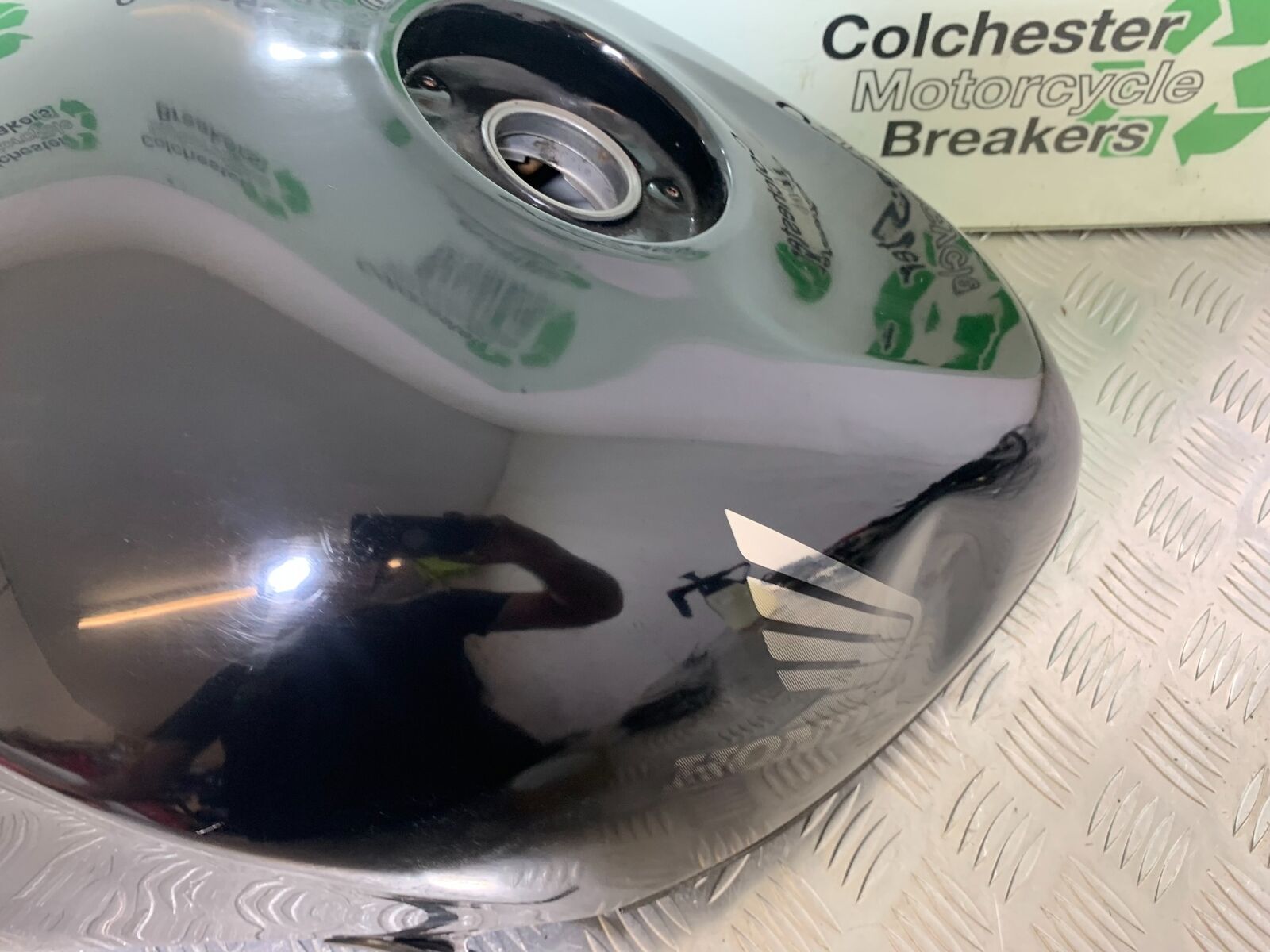 HONDA CBR1100 BLACKBIRD PETROL TANK  YEAR 1996-1998 (CMB1017)