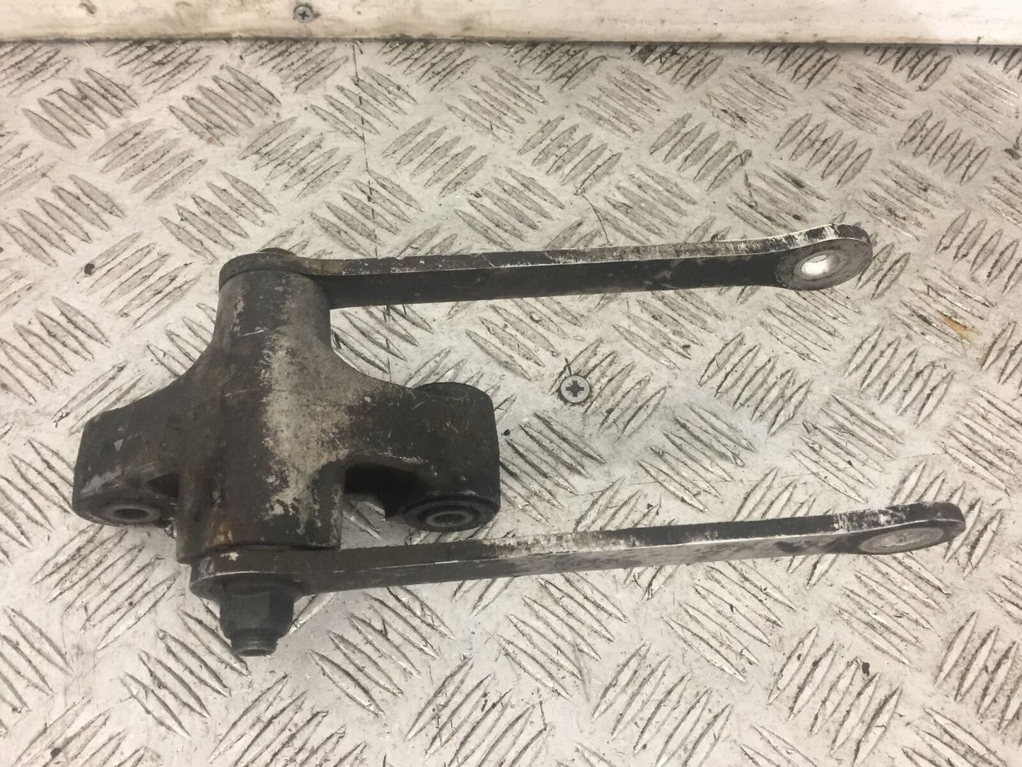 KAWASAKI ZX6R ZX6 R C1H REAR SHOCK LINKAGE    YEAR 2005 2006 (STOCK 774)