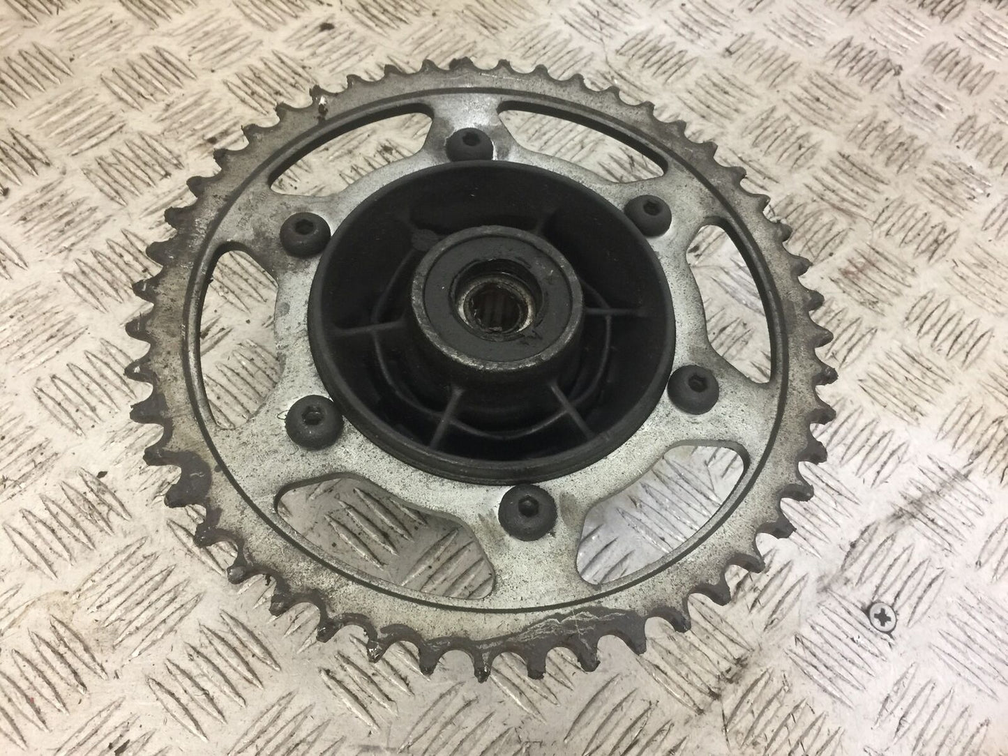 HONDA XL650 V TRANSALP REAR SPROCKET CARRIER YEAR 2000-2006 (STOCK 665)