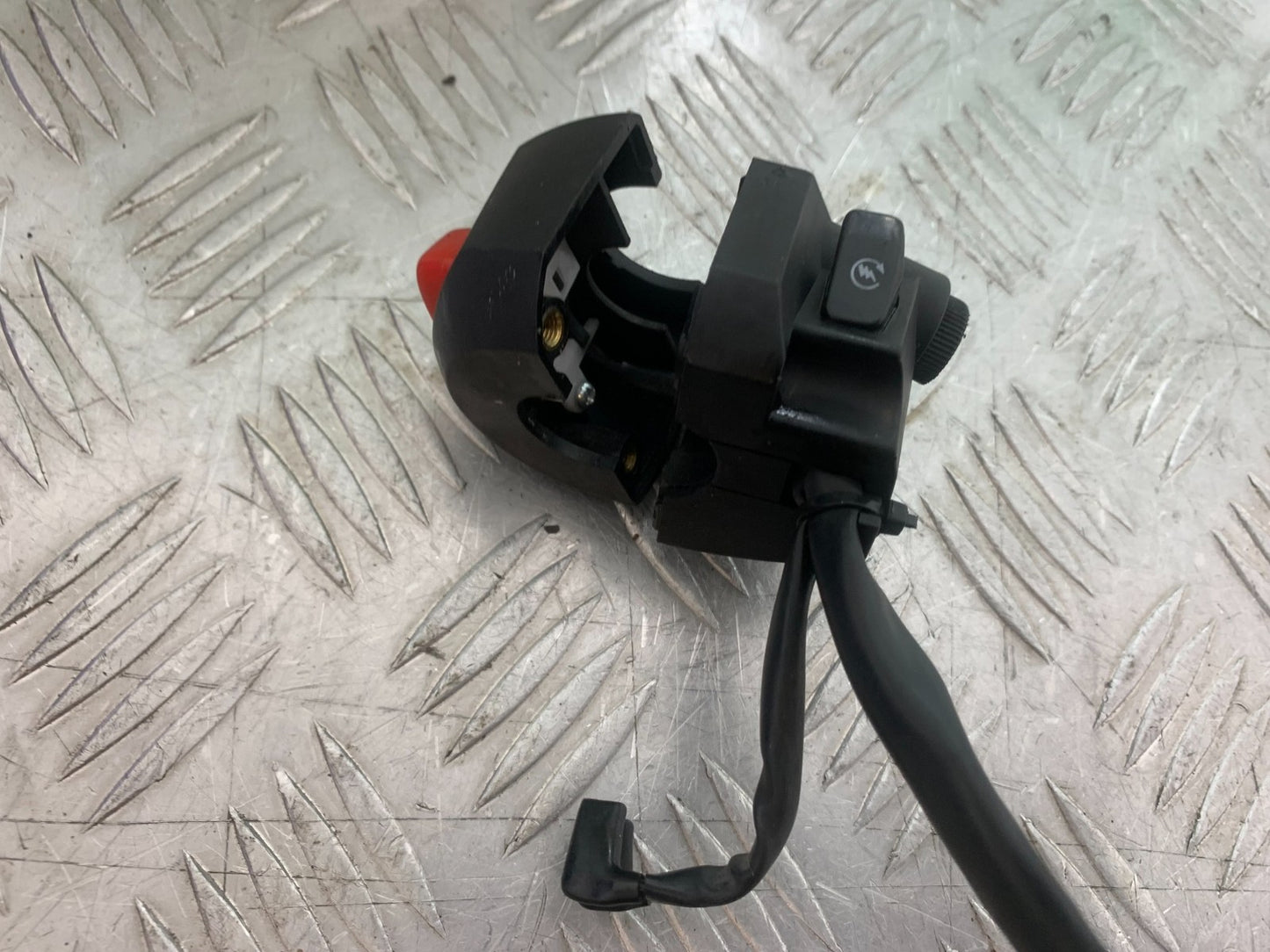 SINNIS TERRAIN 125 RIGHT SWITCH GEAR YEAR 2017-2020 (CMB1241)
