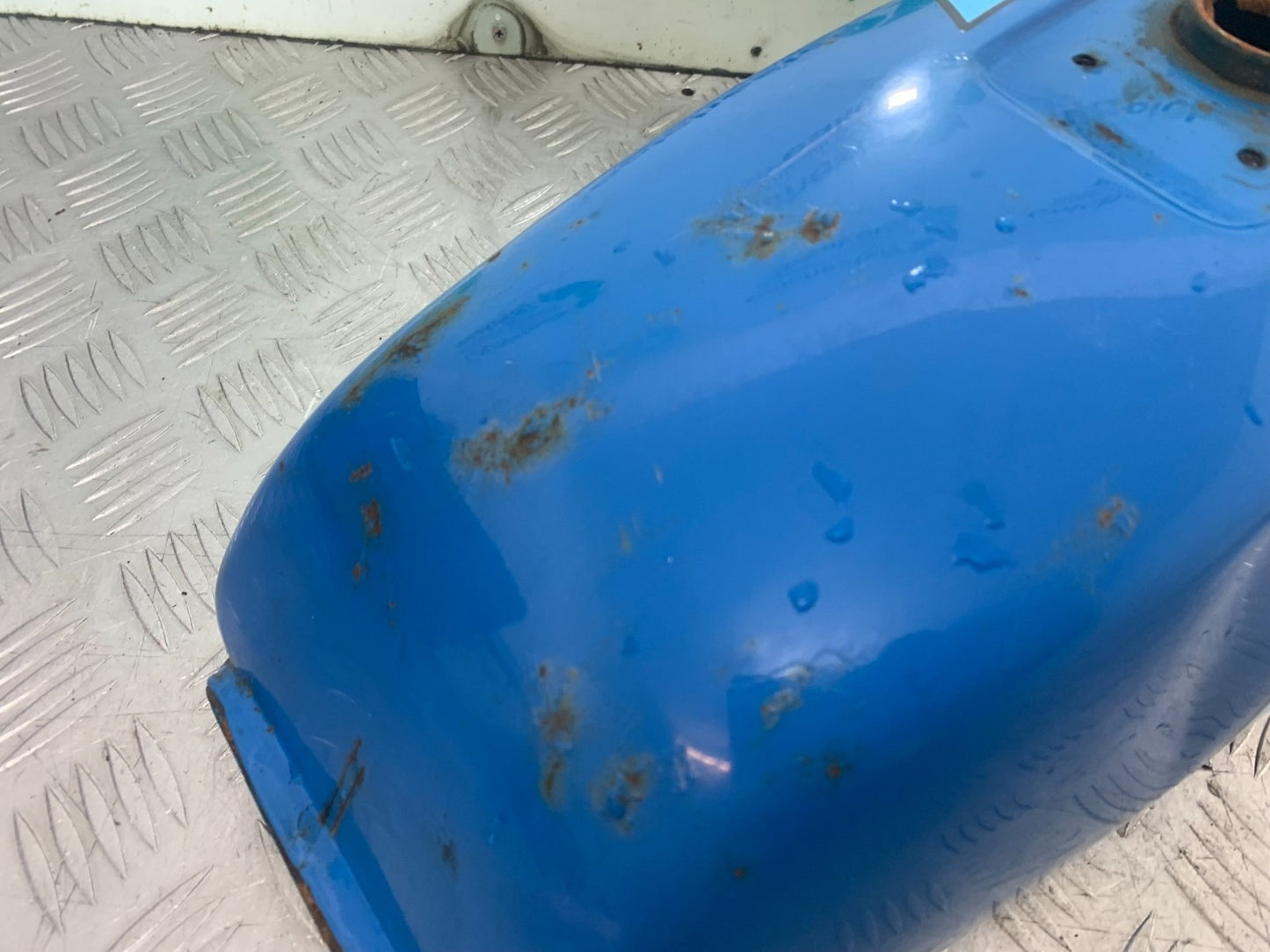 SUZUKI GP100 GP 100 PETROL TANK   YEAR 1978-1988 (CMB1259)