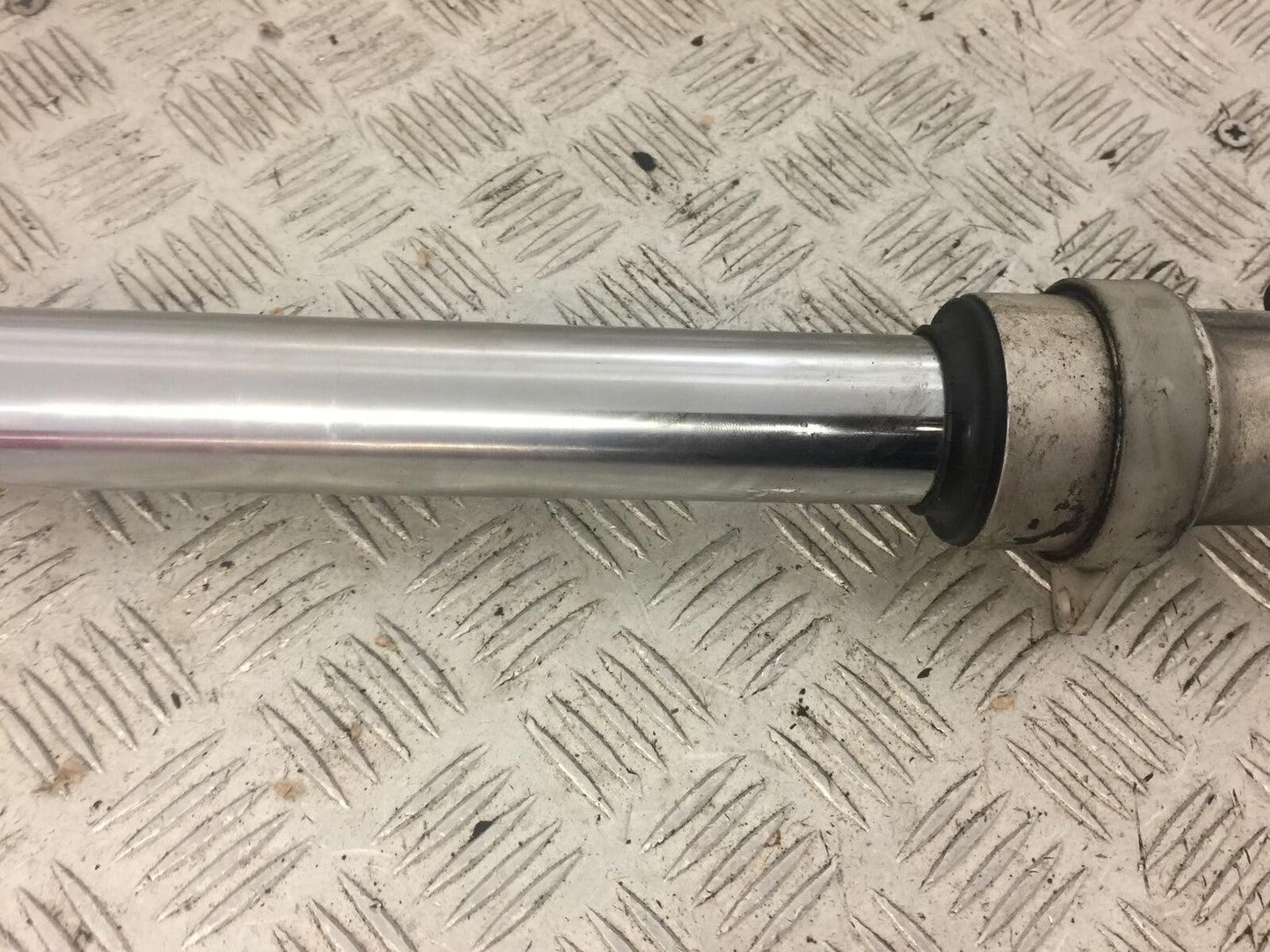 HONDA HONDA CBR400 RR LEFT FORK  YEAR 1990-95(STOCK 624)