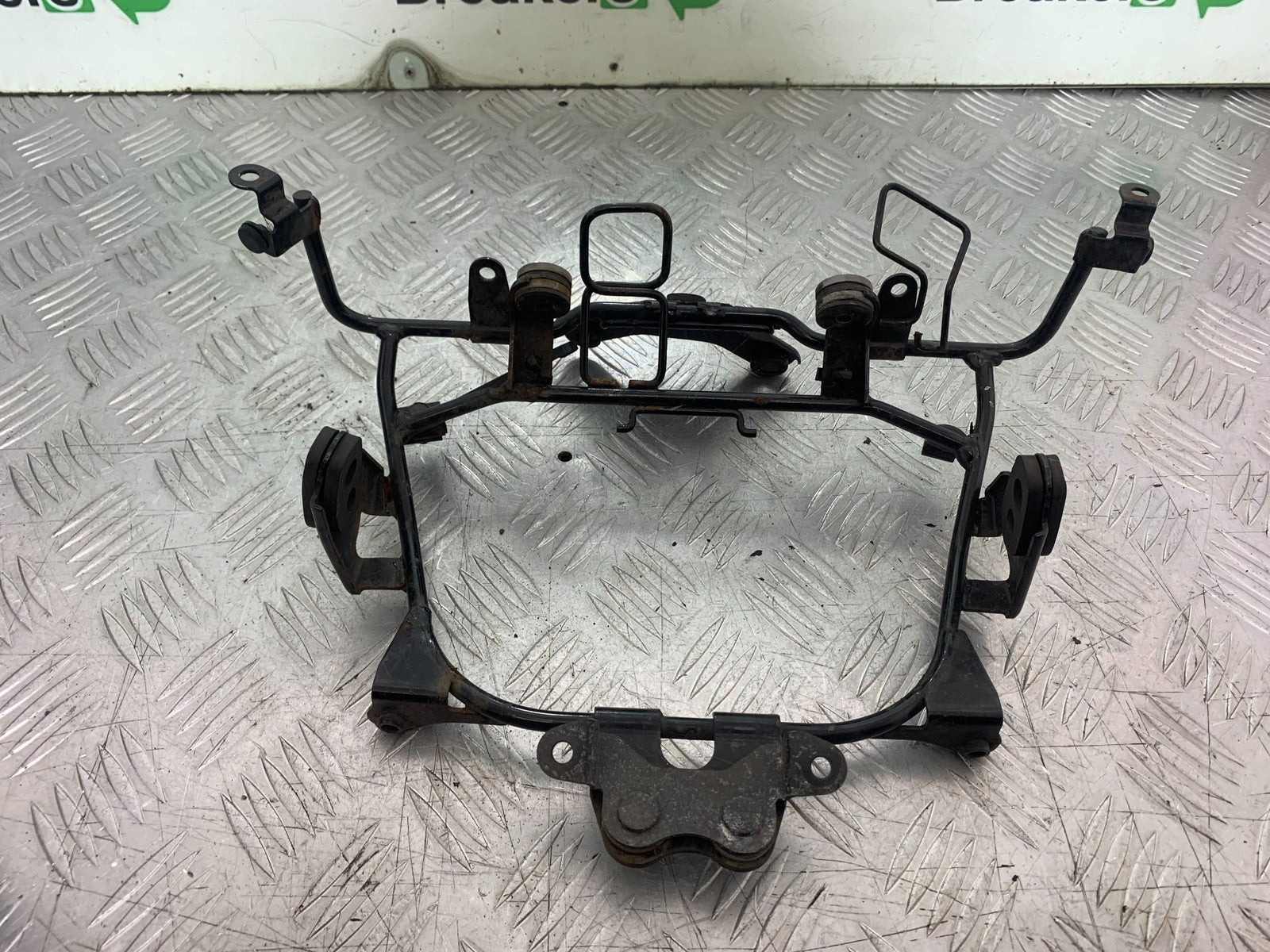 KAWASAKI Z750 Z 750 FAIRING BRACKET  YEAR 2004-2006  (CMB1234)
