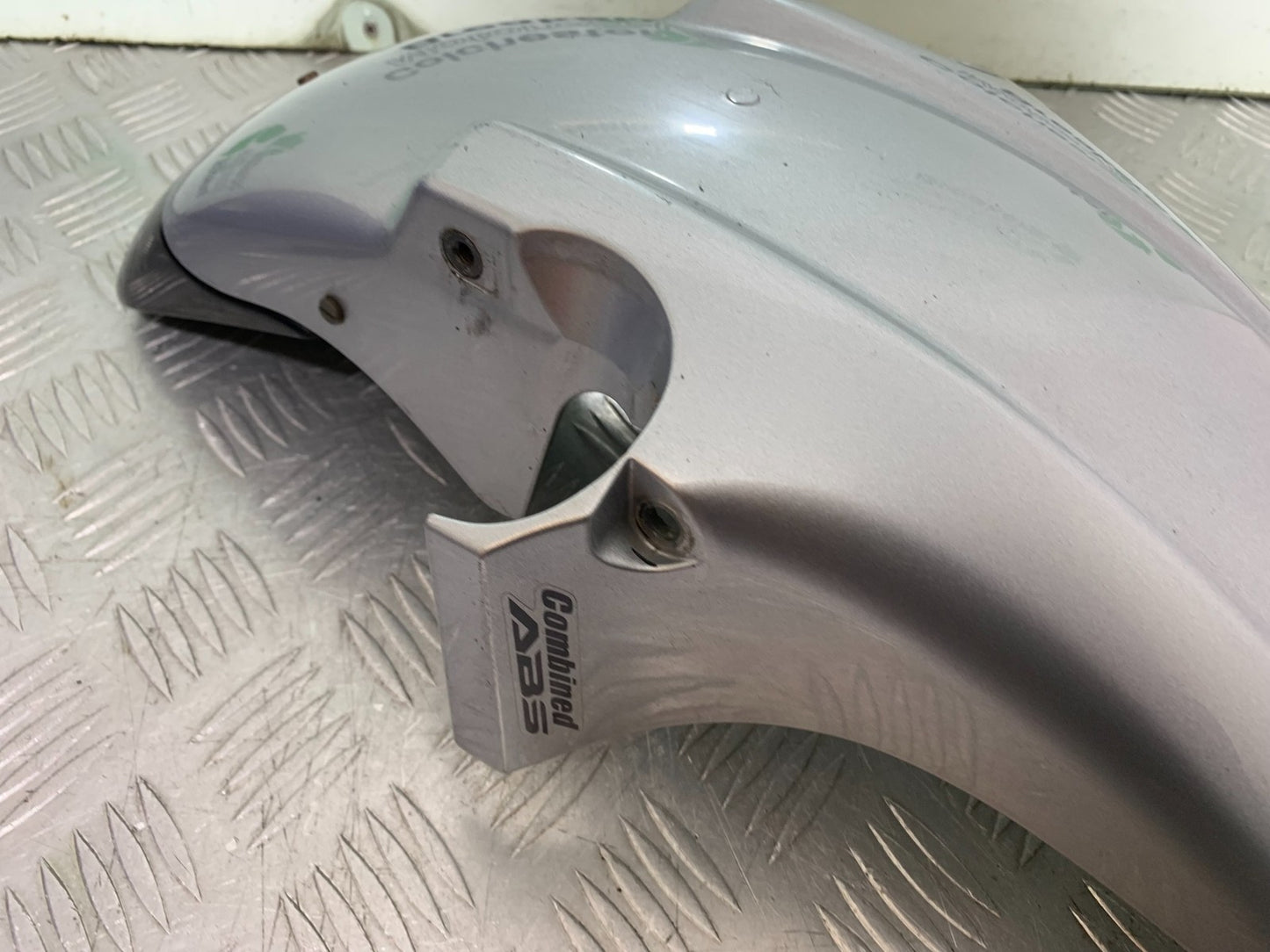 HONDA CBF600 CBF 600 FRONT MUDGUARD  YEAR 2004 -07 (CMB1247)