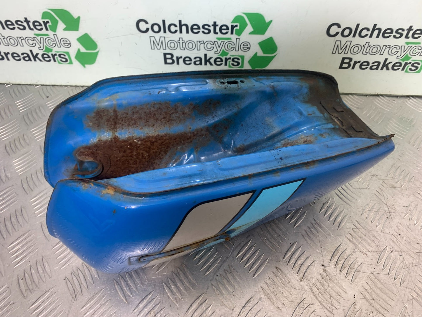 SUZUKI GP100 GP 100 PETROL TANK   YEAR 1978-1988 (CMB1259)
