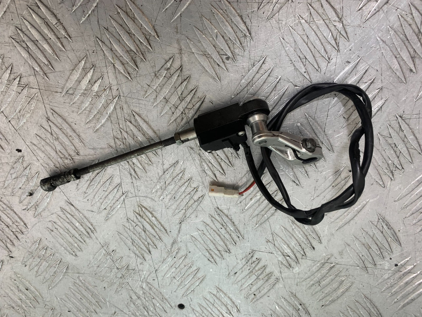 APRILIA TUONO 1000 V4R QUICKSHIFTER  YEAR 2011-13  (CMB1331)