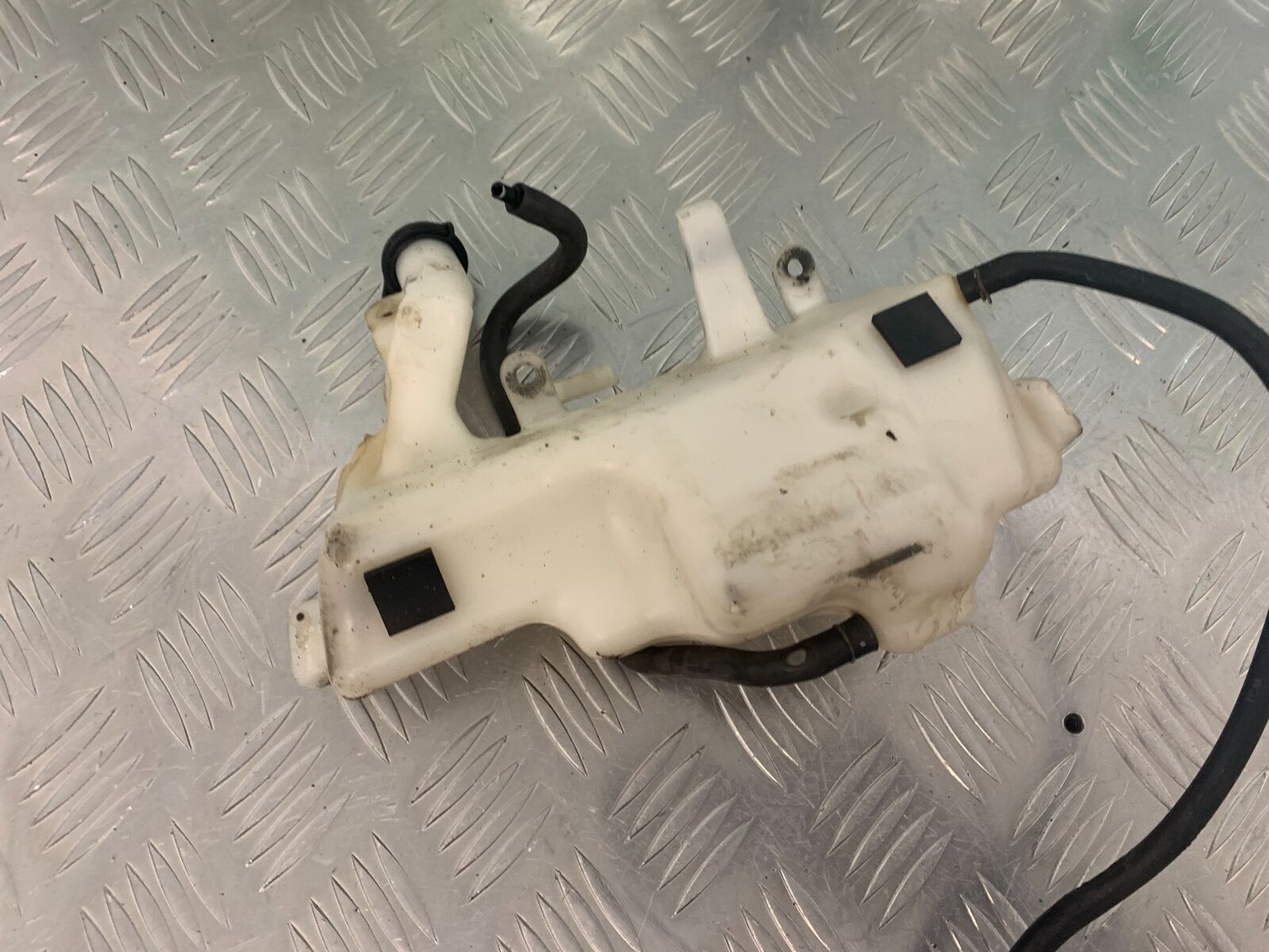 HONDA CBR1000 rr FIREBLADE COOLANT BOTTLE  2008-2011 (STOCK 986)