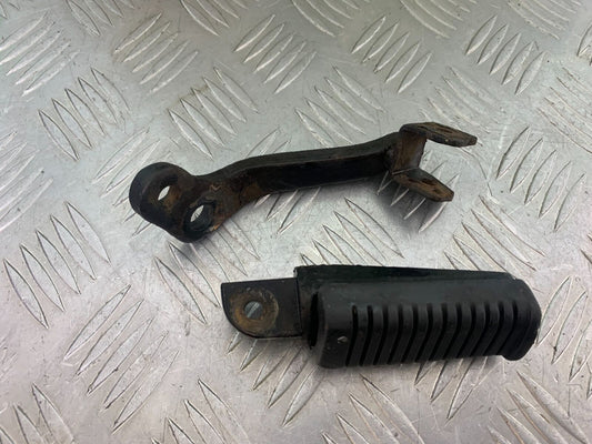 MUTT GT-SS 125 FRONT RIGHT FOOTPEG   YEAR 2020- 2024 (CMB1085)