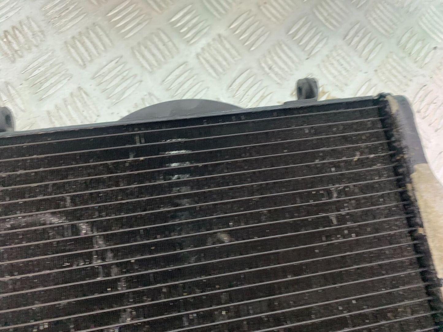HONDA CBR1100 BLACKBIRD RADIATOR  YEAR 1999-2005 (CMB1103)