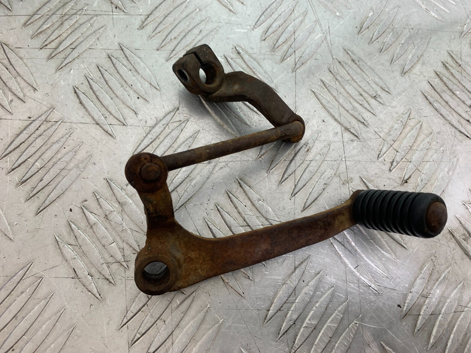 HONDA CBF125 CBF 125 GEAR LEVER   YEAR 2009-14 (CMB1182)