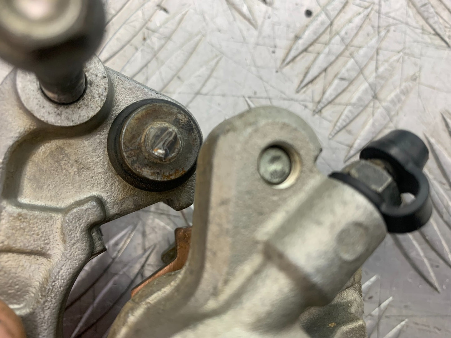 KAWASAKI KXF450 KXF 450 FRONT BRAKE CALIPER (SOLD AS PARTS)   YEAR 2013 CMB1217)
