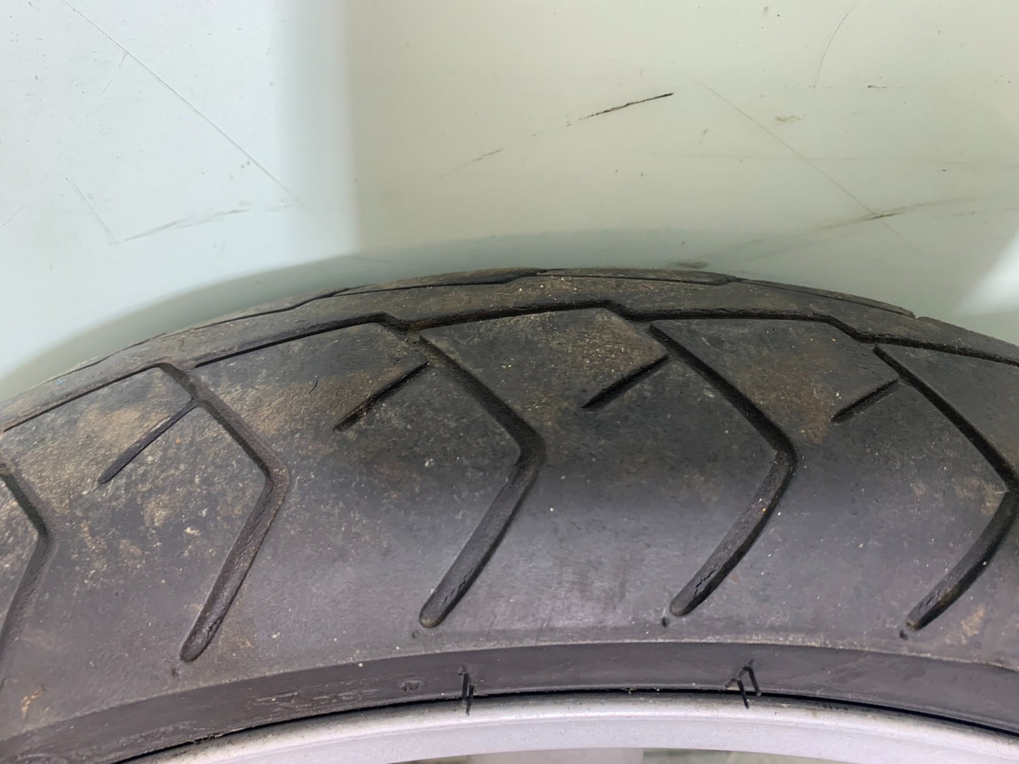 SUZUKI SV650 SV 650 mk1 FRONT WHEEL  YEAR 1999-2002 (CMB1208)