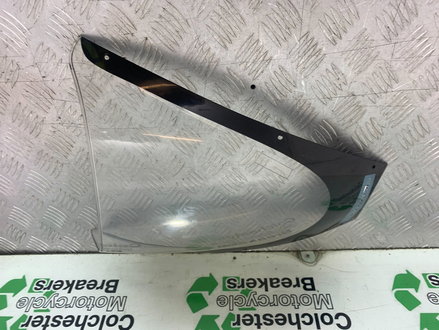 TRIUMPH 1050 SPRINT ST SCREEN  YEAR 2004-2007 (CMB1197)