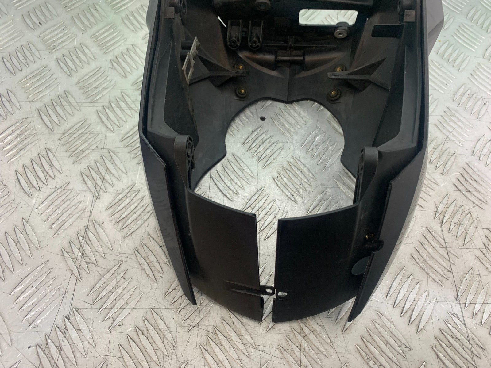 KTM 990 SUPER DUKE HEADLIGHT COWL  YEAR 2007-2011  (CMB1207)