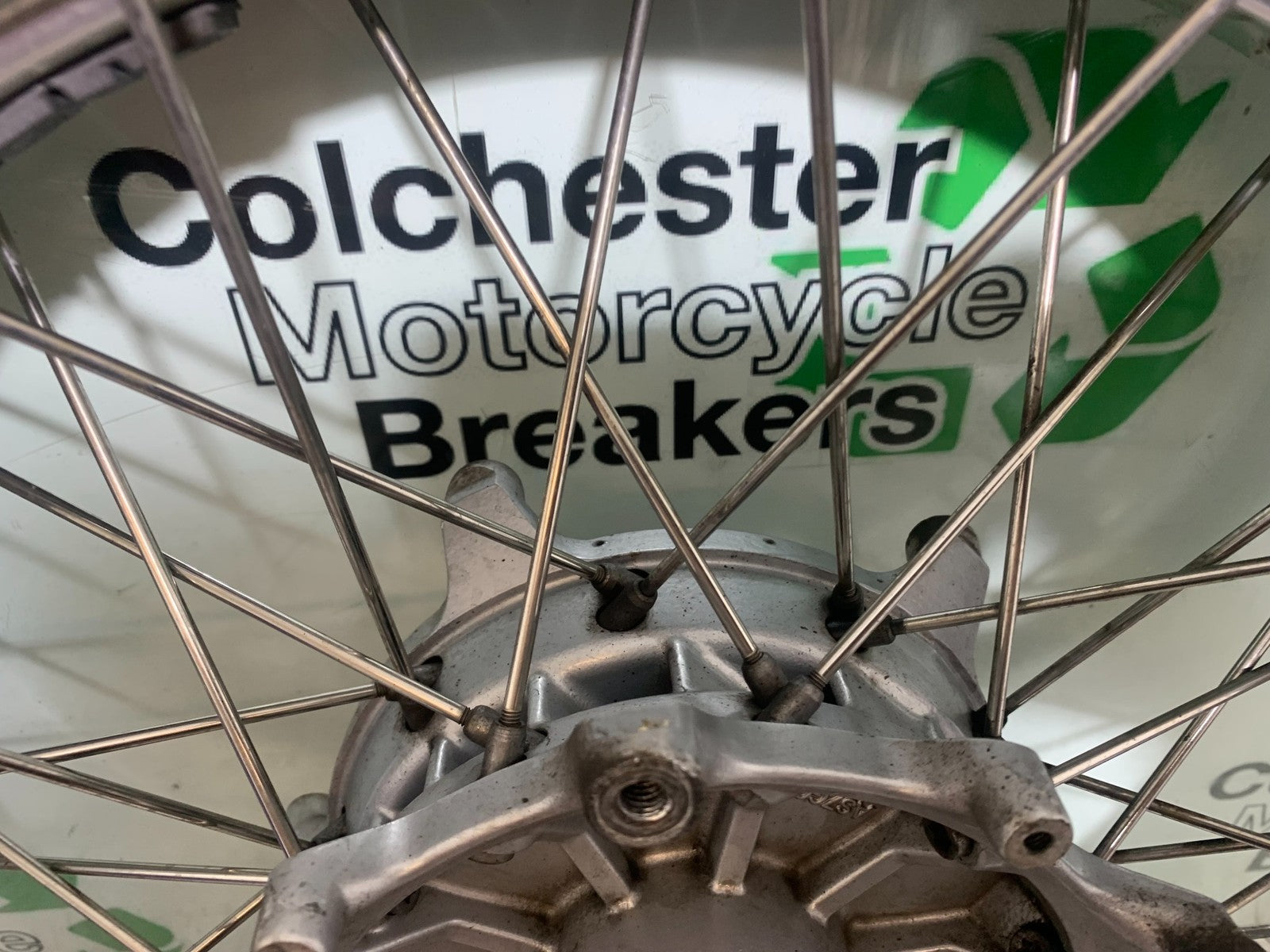 BMW R850 R R850R FRONT WHEEL  (NEW TYRE) YEAR 1994-2002 (CMB1170)