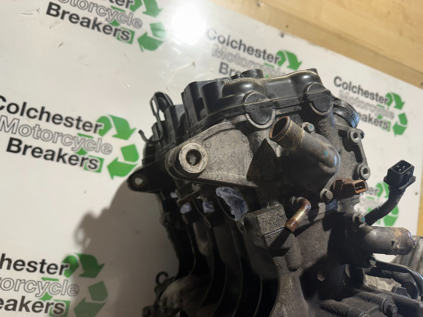 TRIUMPH 955i DAYTONA ENGINE YEAR 2002-2006 (CMB1229)