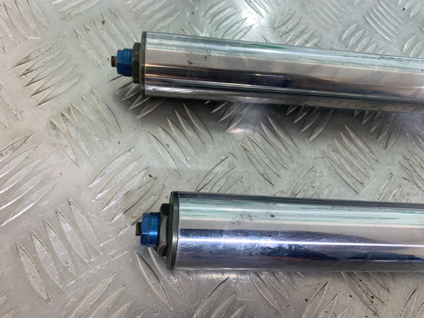 KAWASAKI ZX6R ZX6 J FORKS (BENT SOLD AS PARTS )  YEAR 2000 (CMB1129)