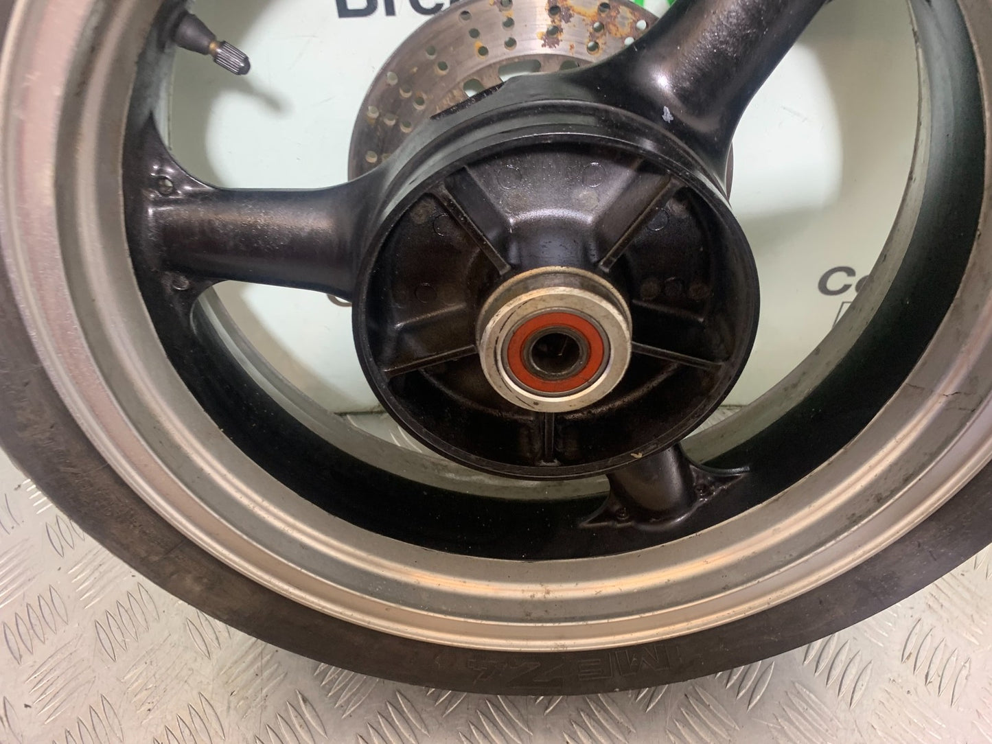 KAWASAKI ZX6R ZX6 F REAR WHEEL YEAR 1995-1997 (CMB1169)