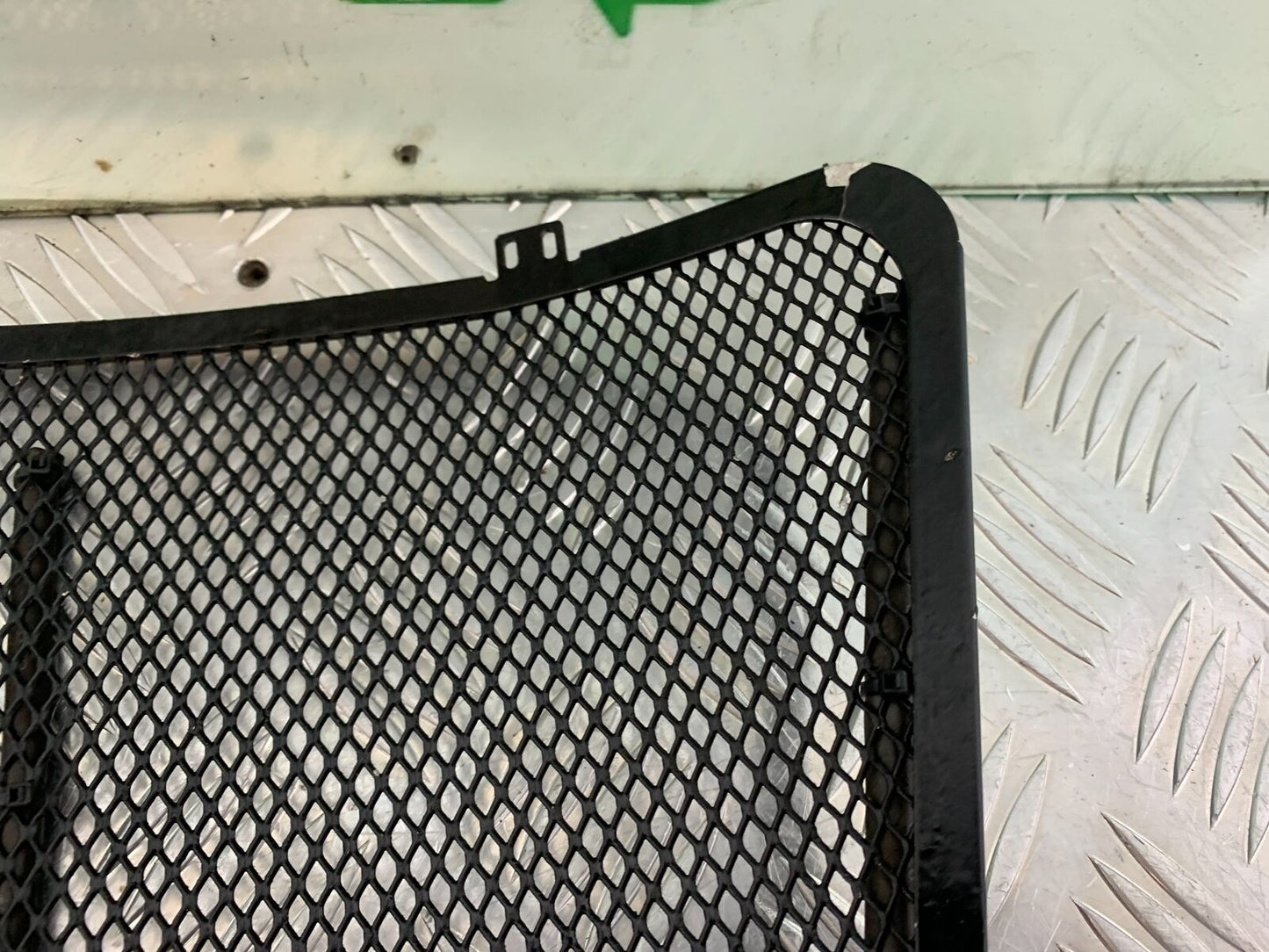 SUZUKI GSXR1000 GSXR 1000 RADIATOR GUARD   2009-2016 (CMB1049)