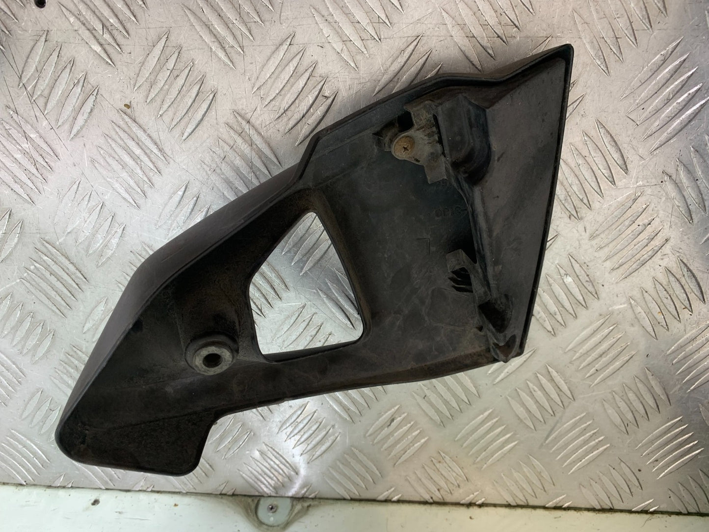 SUZUKI DL1000 V-STROM INFILL PANEL  YEAR 2014-2019 (CMB1325)