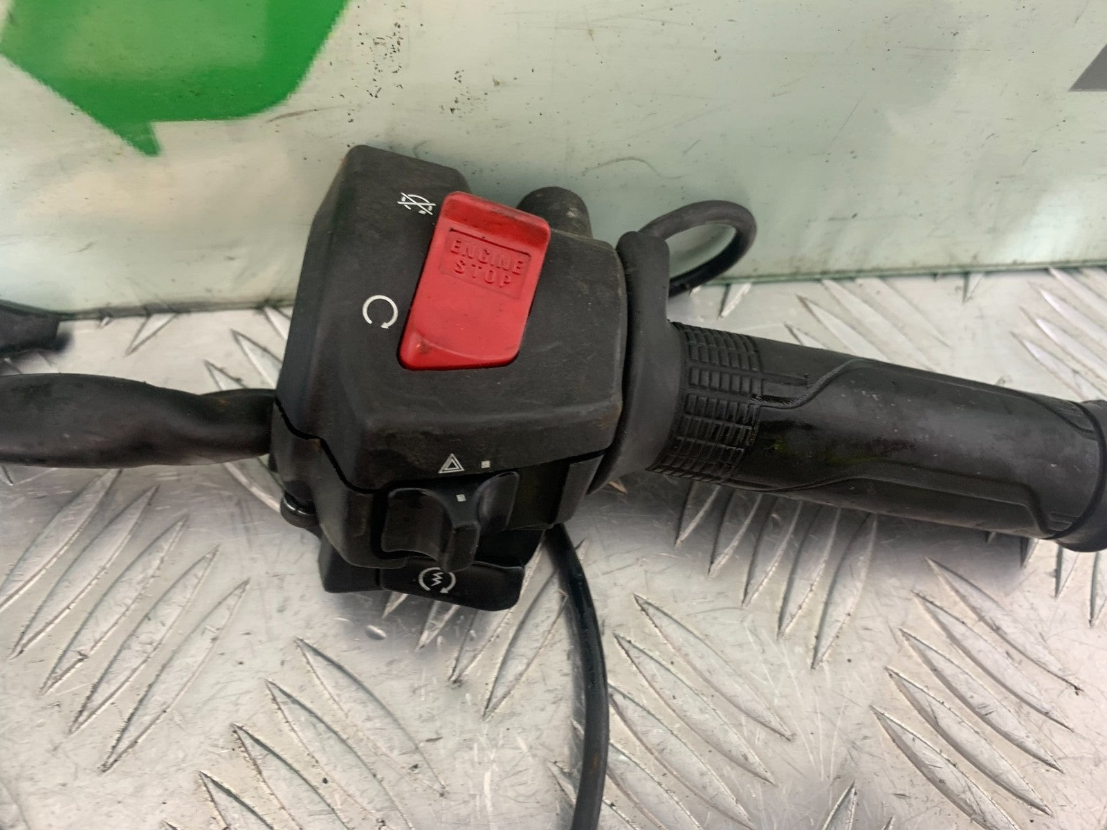 HONDA NT 700 V DEAUVILLE RIGHT SWITCH GEAR   YEAR 2006-2011 (CMB 2013)