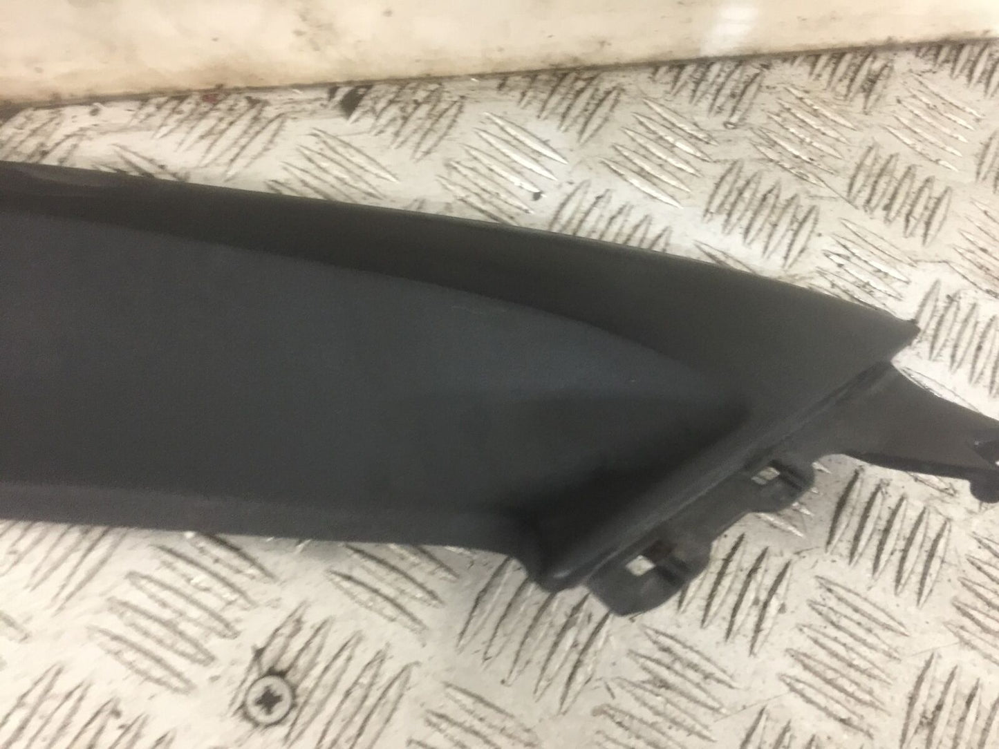 KAWASAKI Z800 Z 800 LEFT TANK INFILL PANEL  YEAR 2015  (STOCK 874)