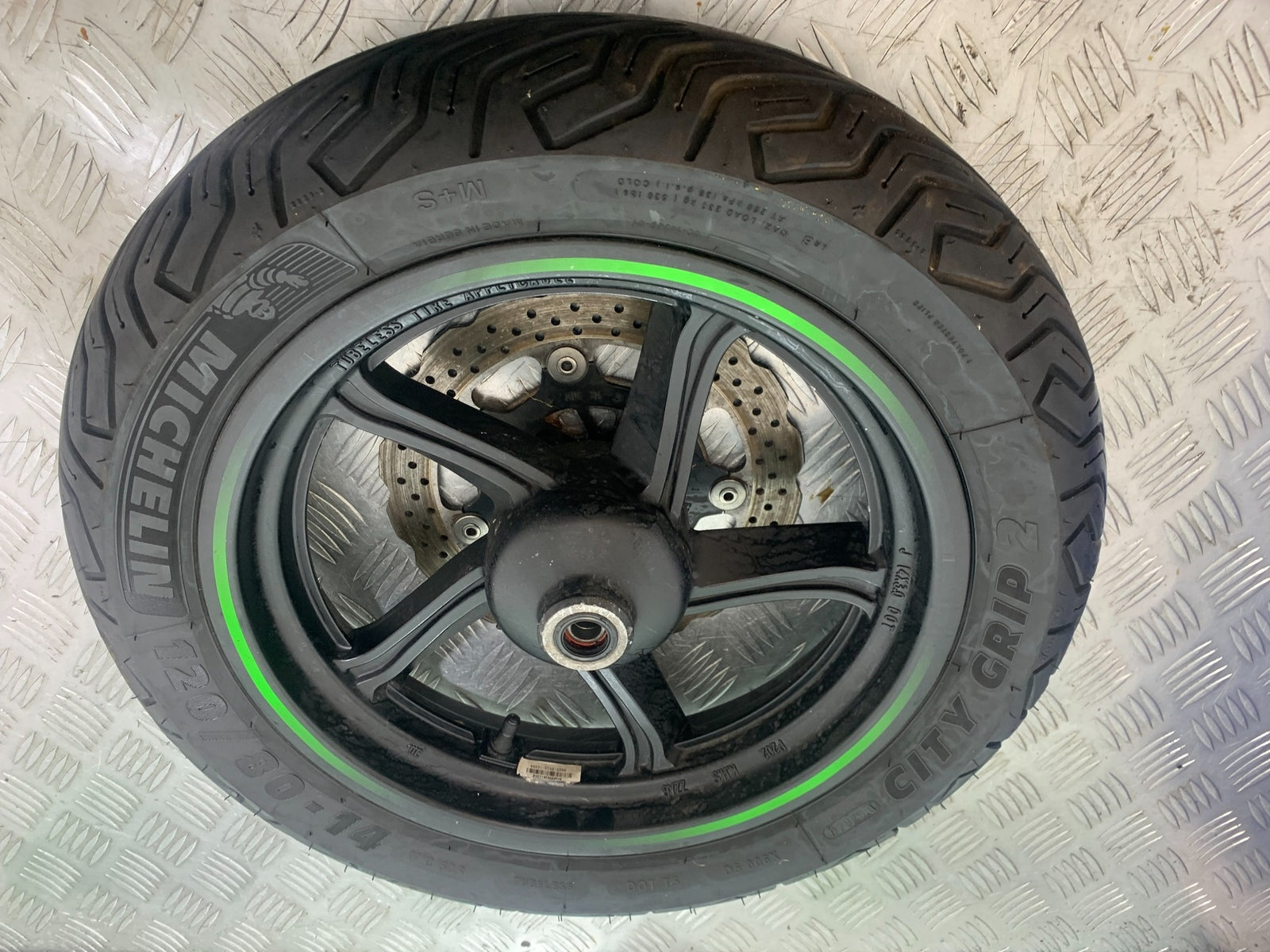 KAWASAKI J125 J125 FRONT WHEEL AND DISC (GOOD TYRE) YEAR 2016-2020 (CMB1158)