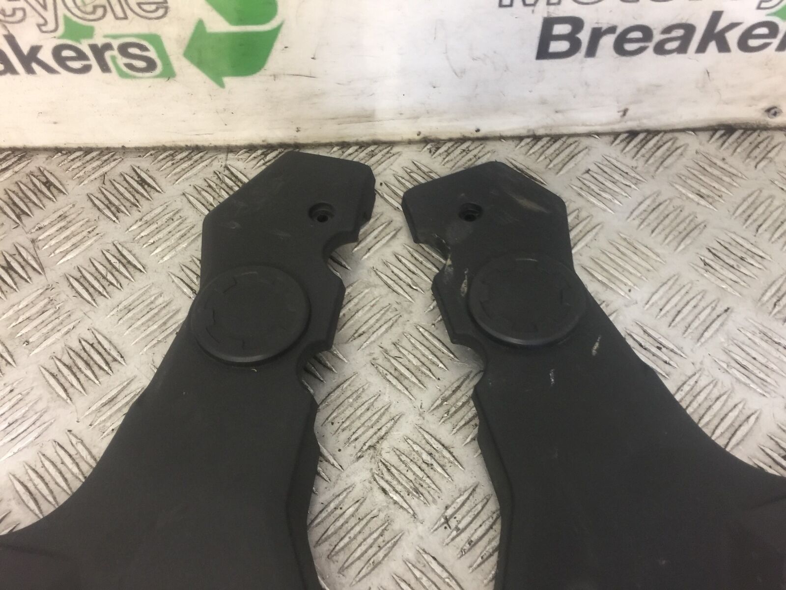 KAWASAKI NINJA 250 SL BX250 LEFT & RIGHT FRAME INFILLS  YEAR 2017 (STOCK 479)
