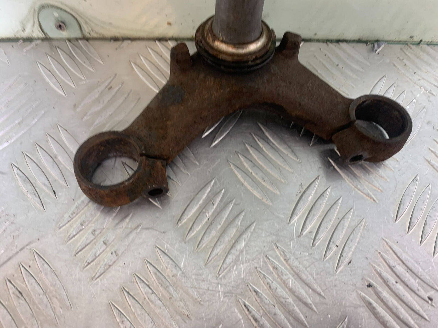 HONDA CX500 CX 500 BOTTOM YOKE   YEAR 1980 (CMB1131)