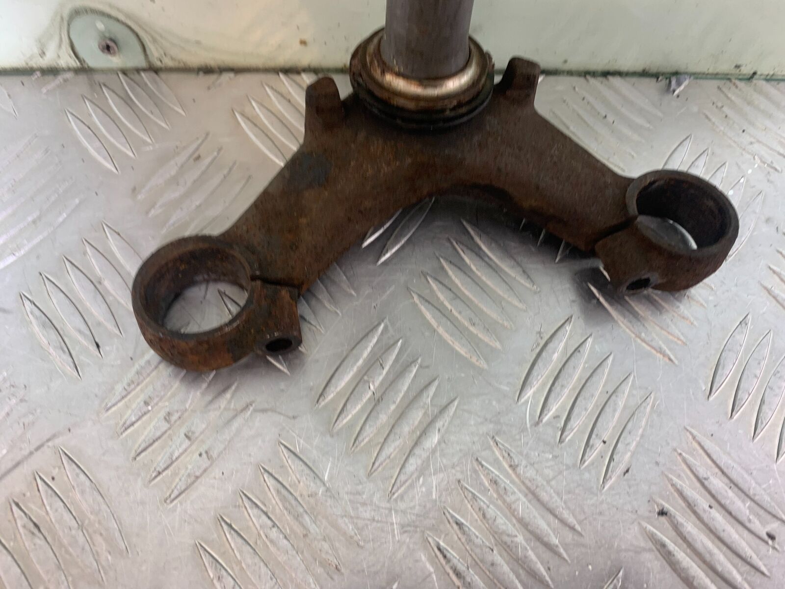 HONDA CX500 CX 500 BOTTOM YOKE   YEAR 1980 (CMB1131)