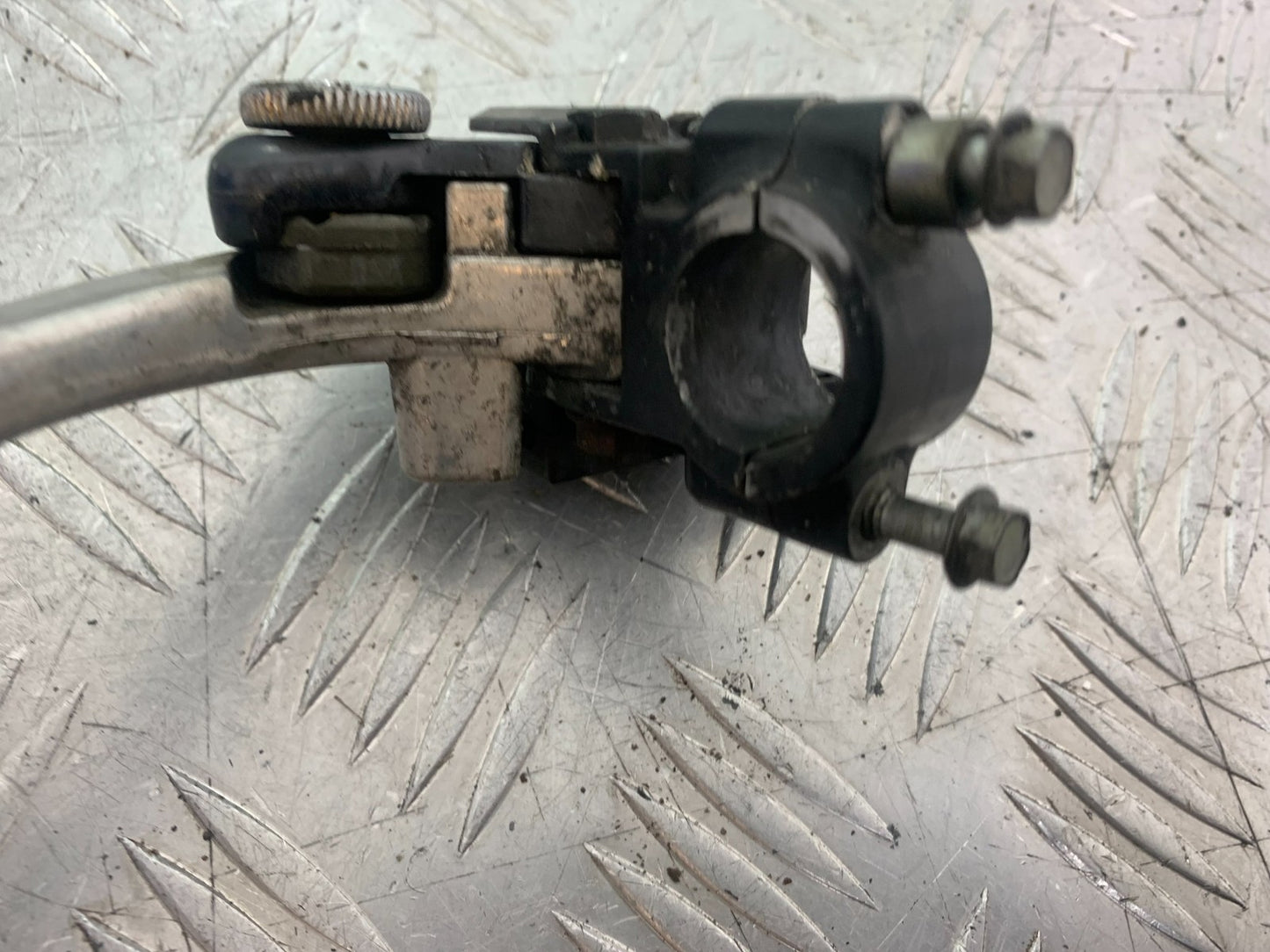 KAWASAKI ZX9R ZX9 C CLUTCH LEVER AND BRACKET  YEAR 1998-99 (CMB1213)