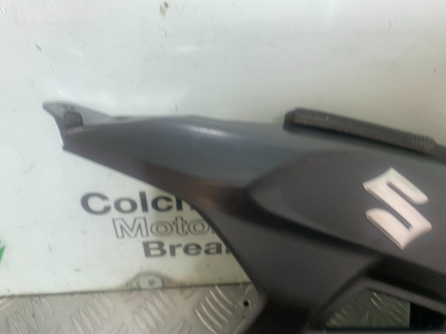 SUZUKI DL1000 V-STROM RIGHT SIDE FAIRING YEAR 2014-2019 (CMB1325)