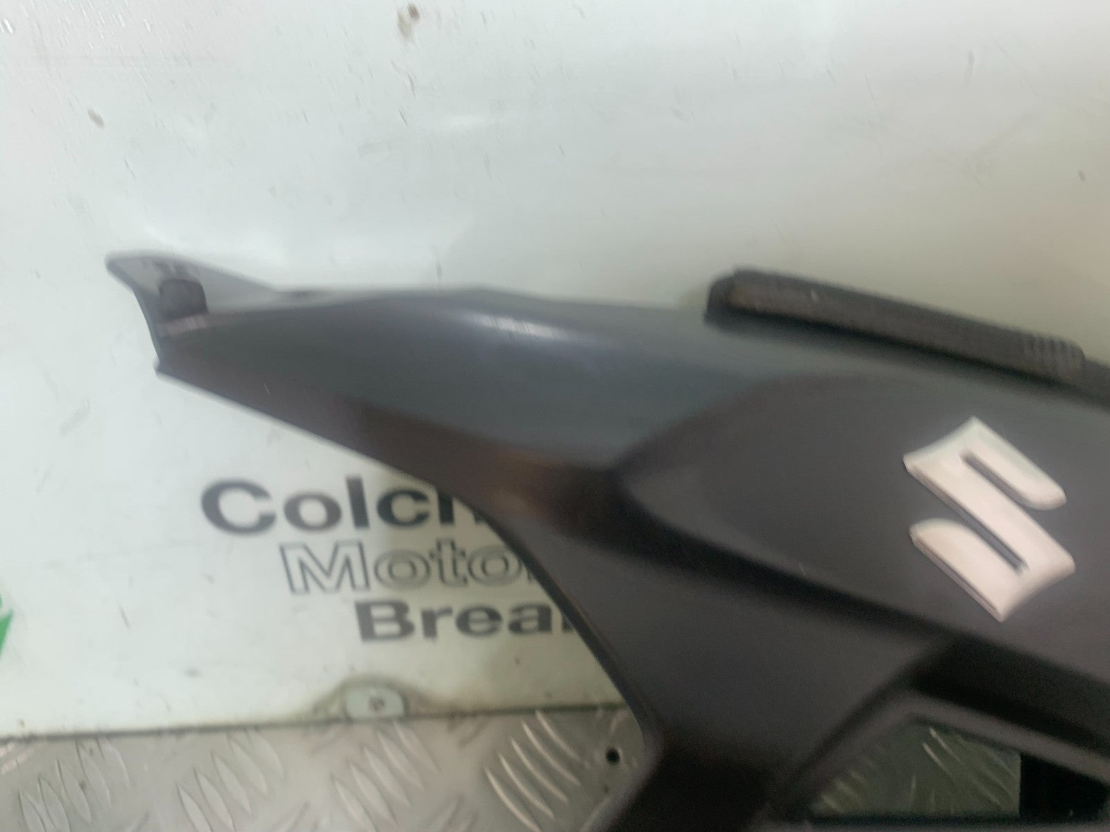 SUZUKI DL1000 V-STROM RIGHT SIDE FAIRING YEAR 2014-2019 (CMB1325)