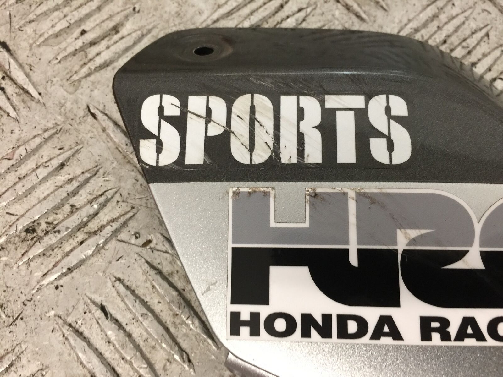HONDA CRF1000 CRF 1000 AFRICA TWIN RIGHT PANEL INFILL  2019 (STOCK 759)