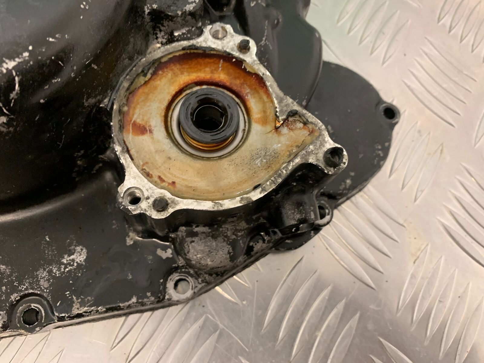 KAWASAKI KLR250 KLR 250 CLUTCH COVER   YEAR 1984-2001 (STOCK 980)