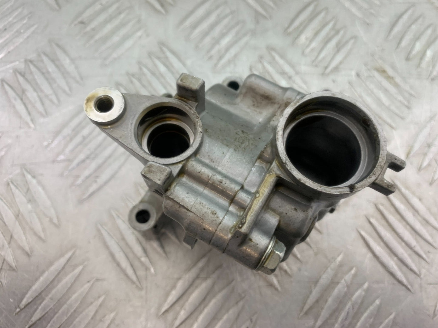 HONDA CBR1000 rr FIREBLADE OIL PUMP  2008-2011 (CMB1253)