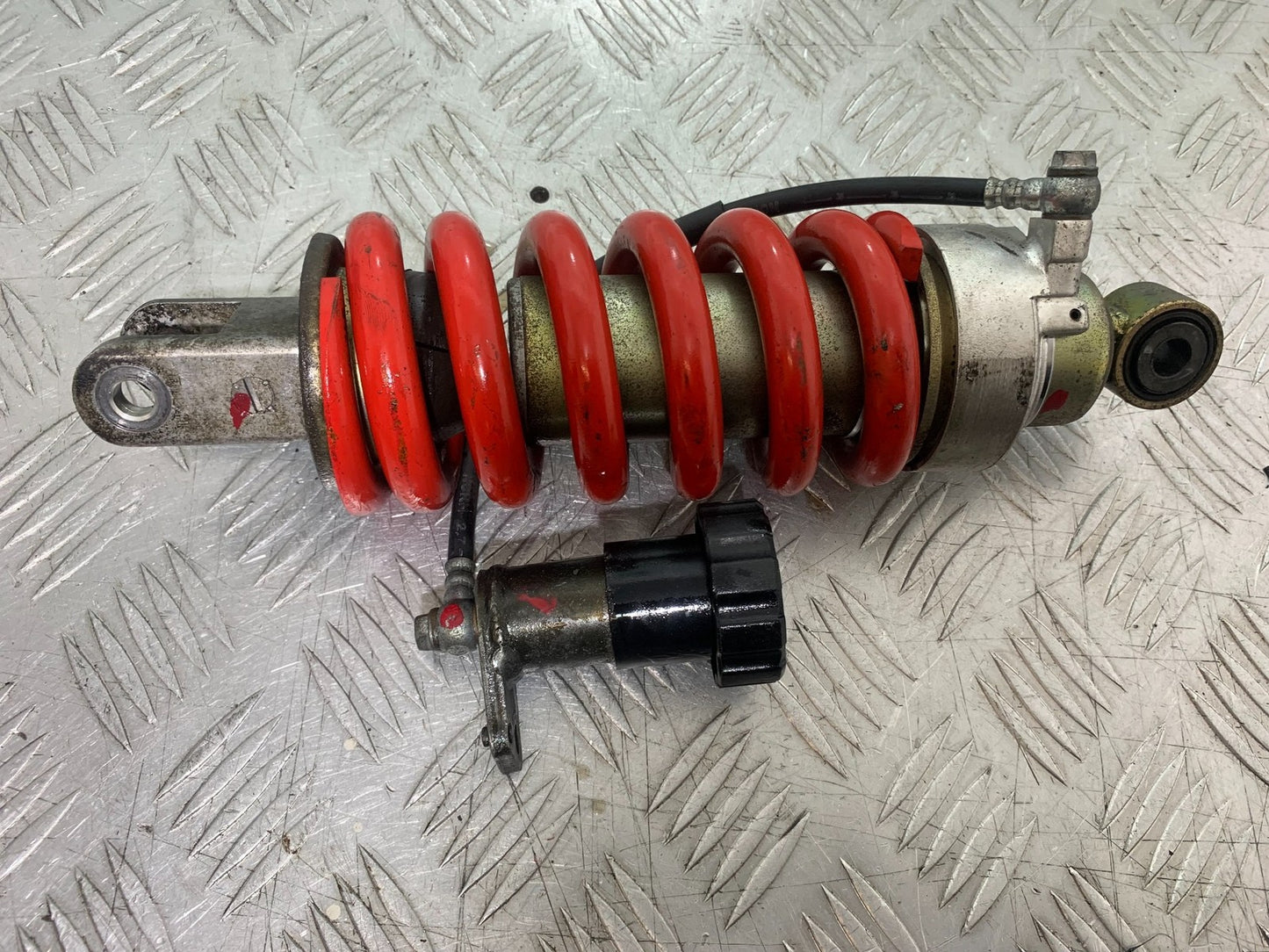 HONDA NTV 600 REVERE REAR SHOCK YEAR 1988-1996  (CMB1281)