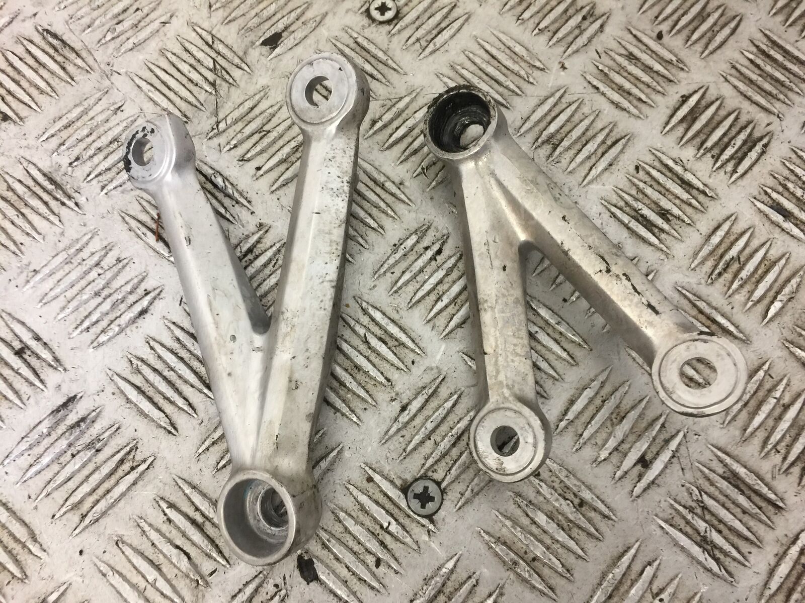 HONDA CB650 F CB 650 FA-E ENGINE BRACKETS YEAR 2014-2017 STOCK 609