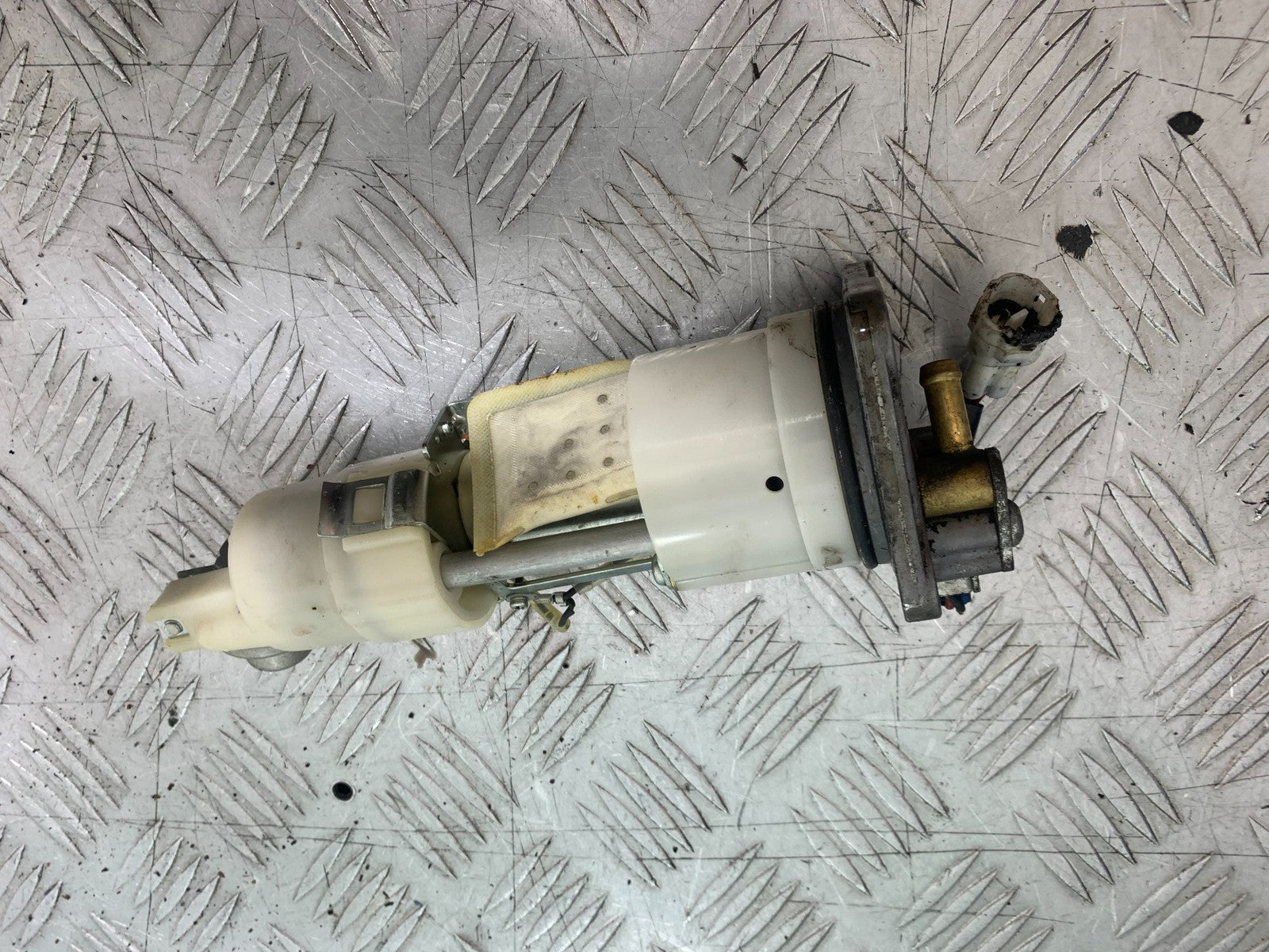 KTM 990 SUPER DUKE PETROL PUMP YEAR 2007-2011  (CMB1207)
