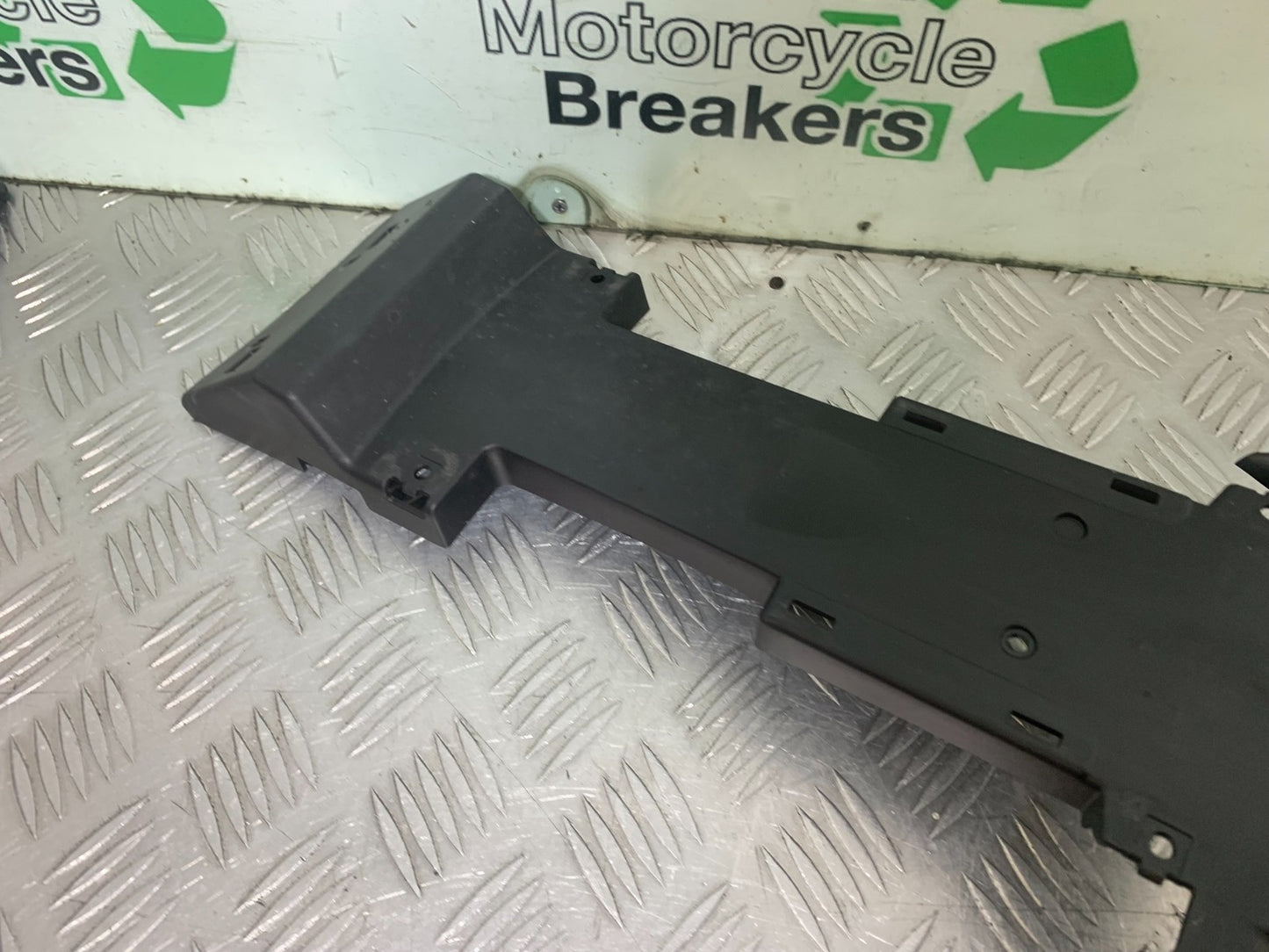 YAMAHA YZF-R125 YZF 125 UNDERTRAY YEAR 2019-2022 (CMB1263)